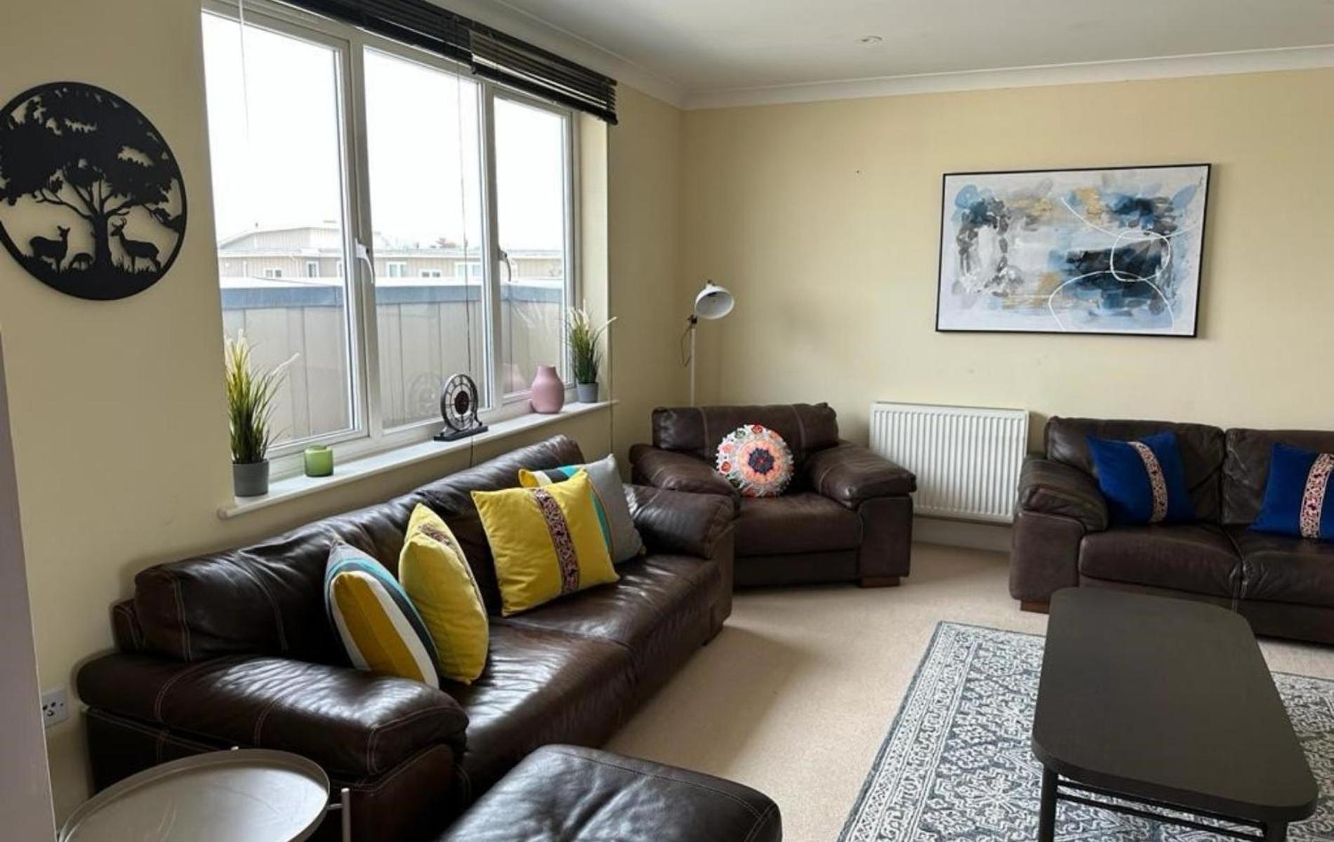 Apartment photo 2