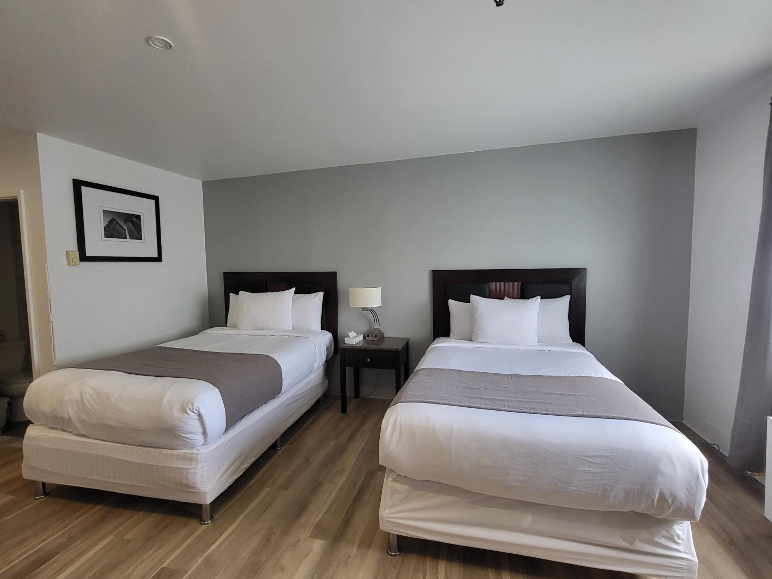 Economy Double Room - Photo 3