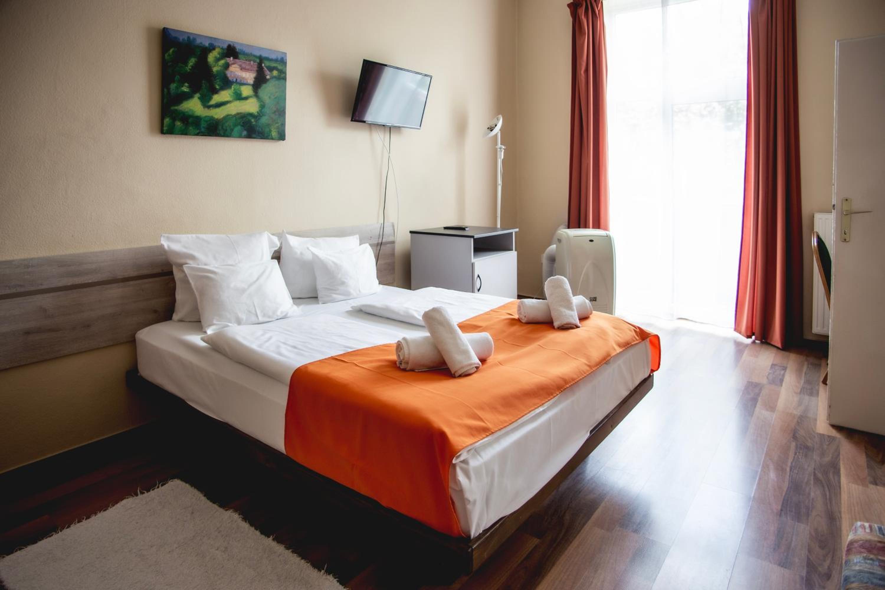Apartment - Photo 3