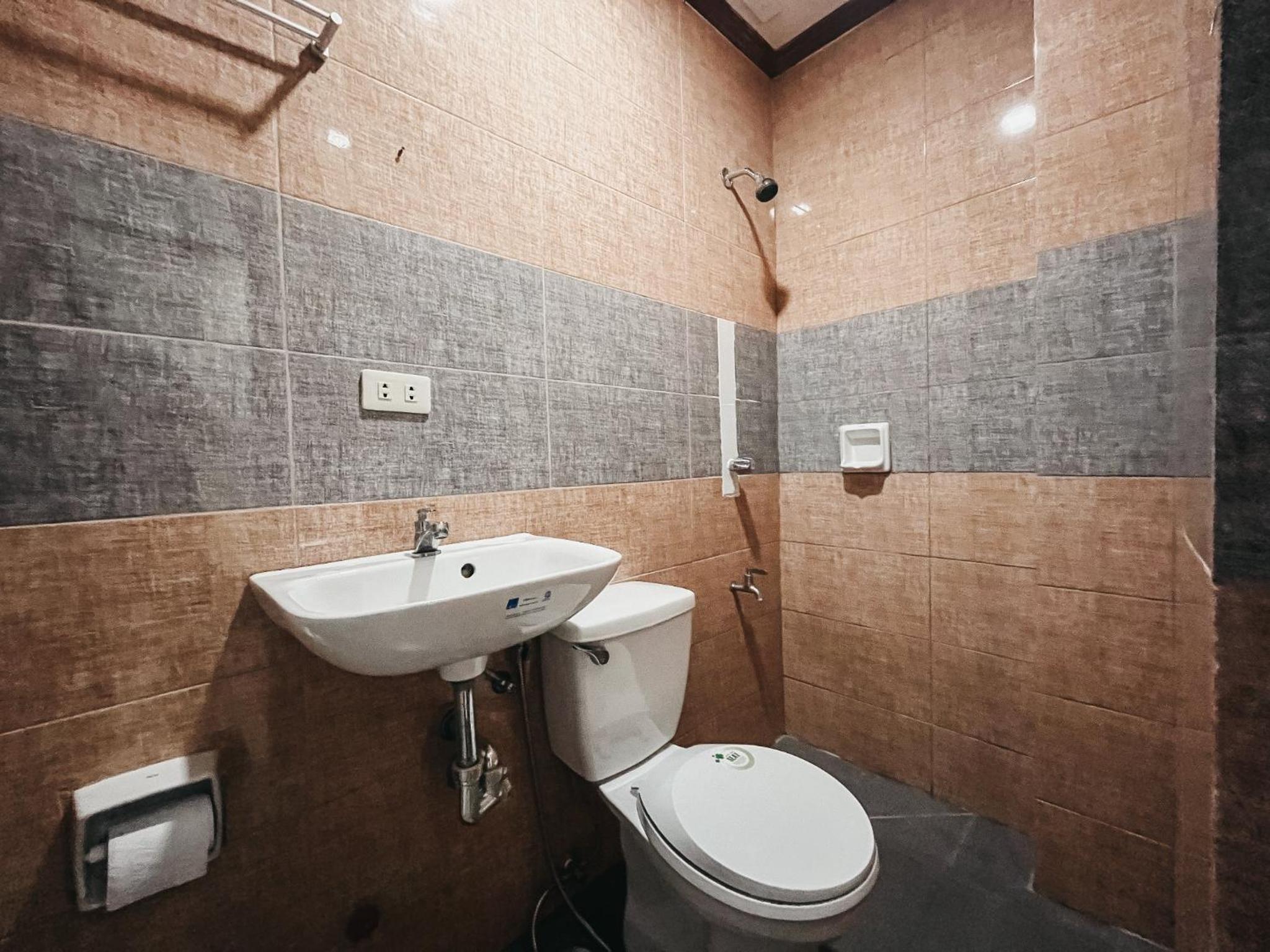 Single Room photo 3