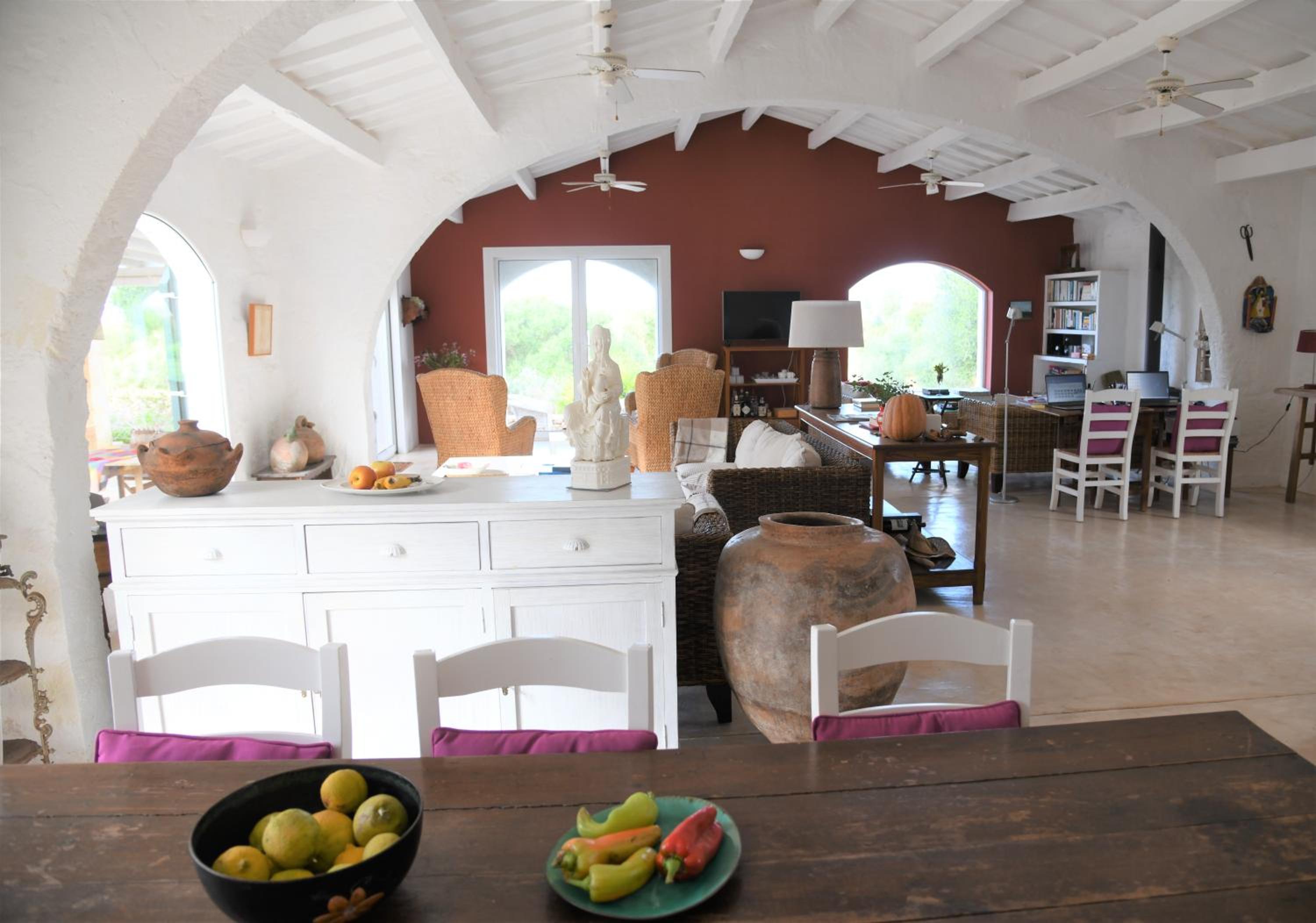 Villa photo 2