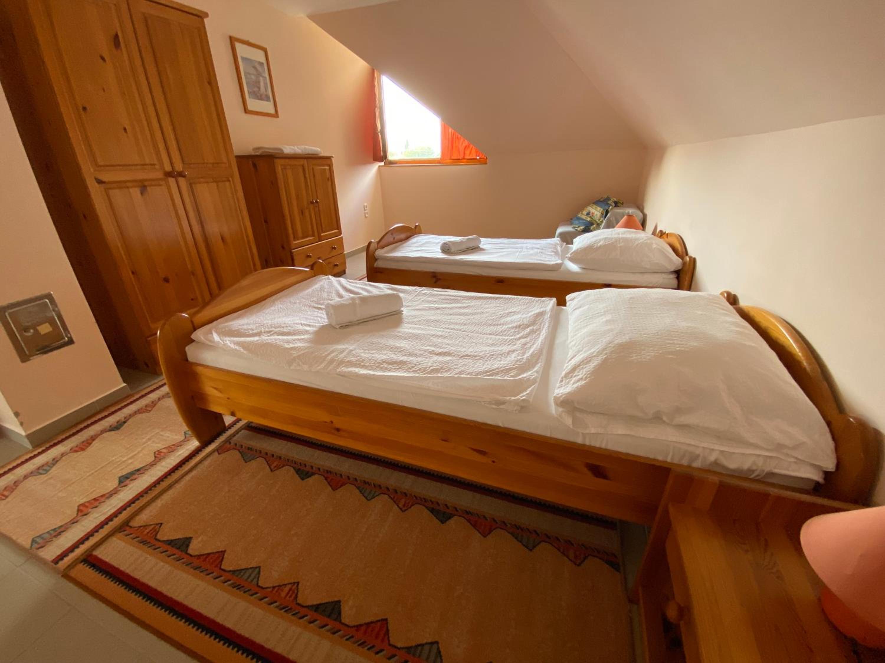 Three-Bedroom Apartment - Photo 15