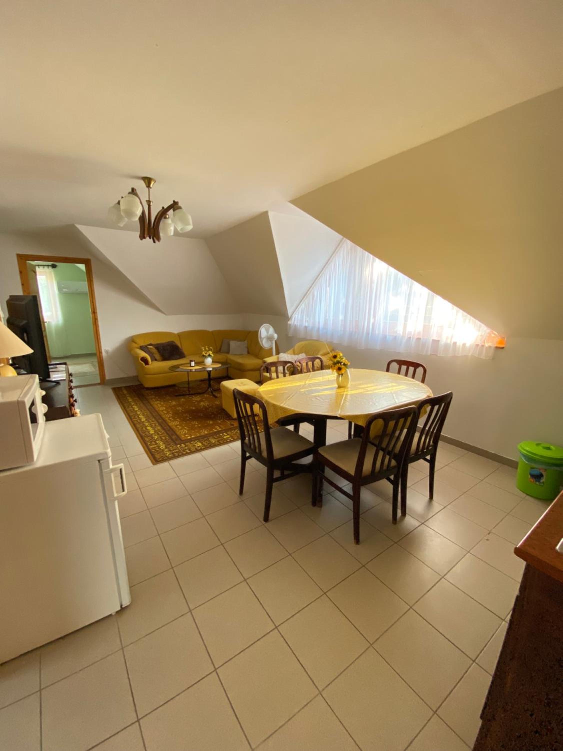 Three-Bedroom Apartment - Photo 9