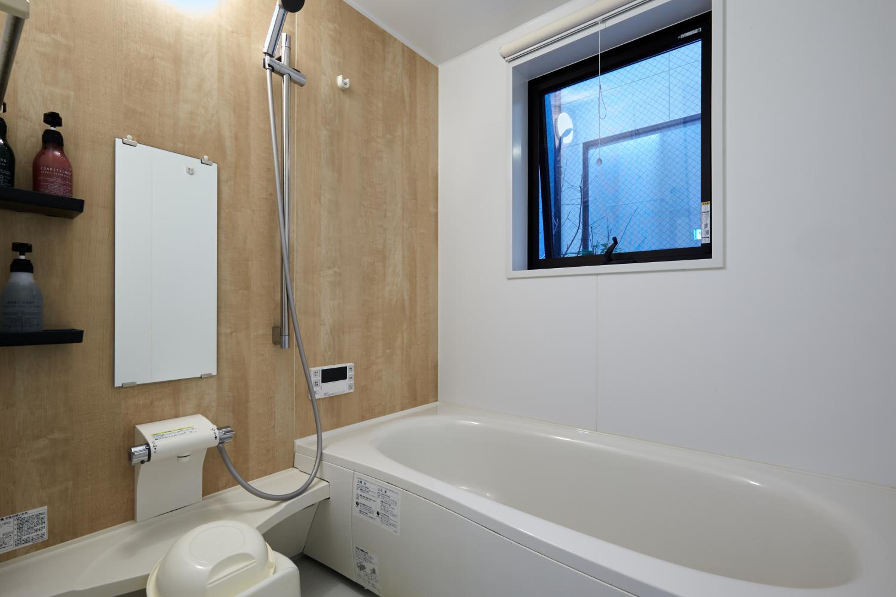 Three-Bedroom Townhouse - Photo 9