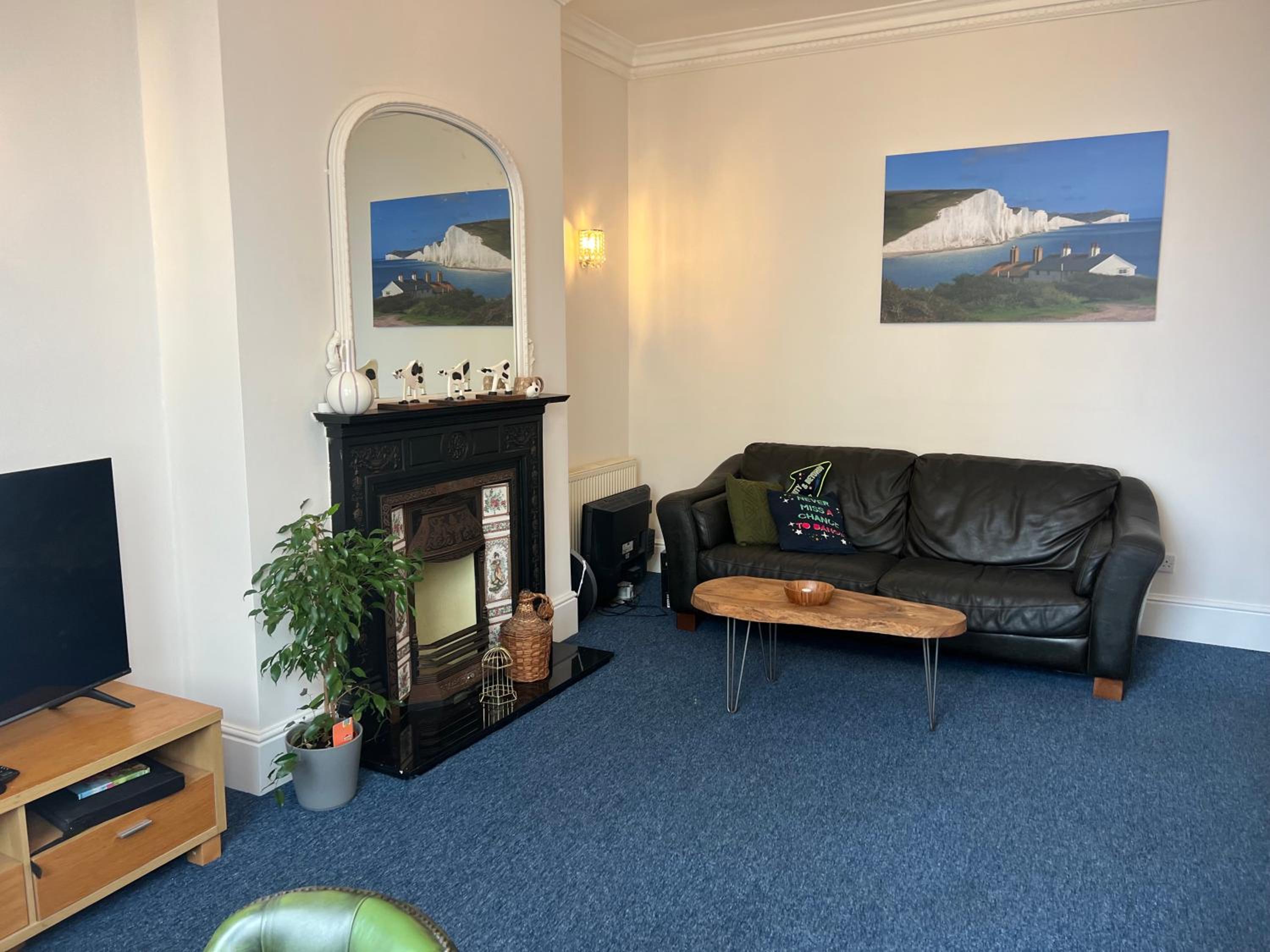 Apartment photo 3