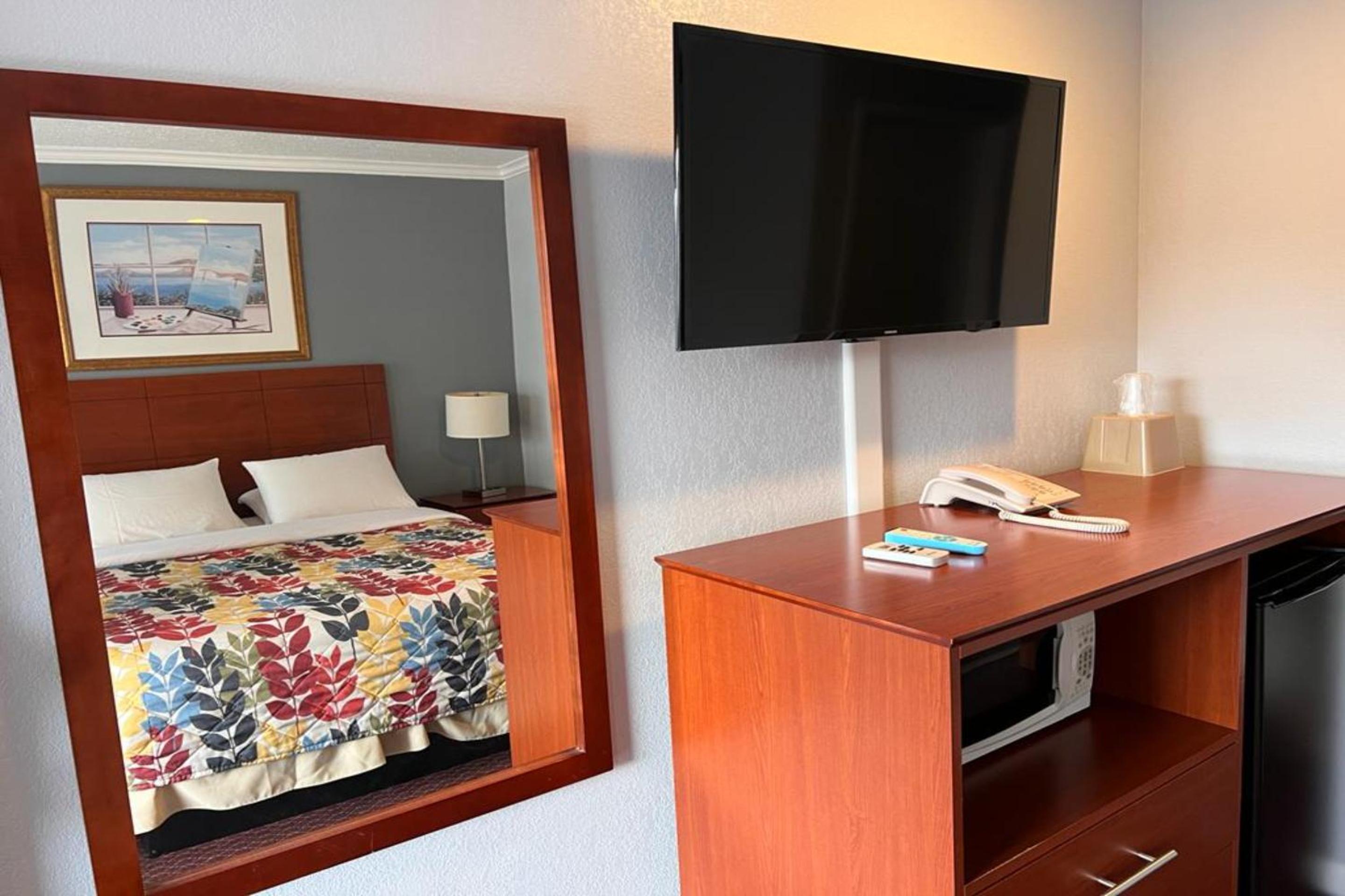 Family Double Room - Photo 10