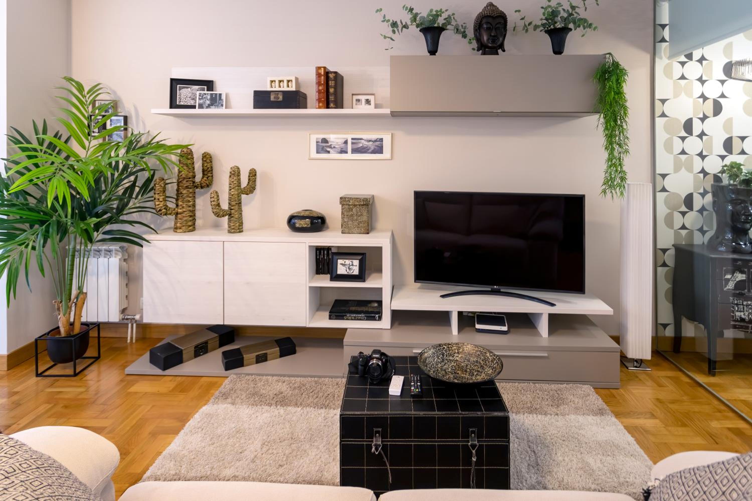 Two-Bedroom Apartment - Photo 3