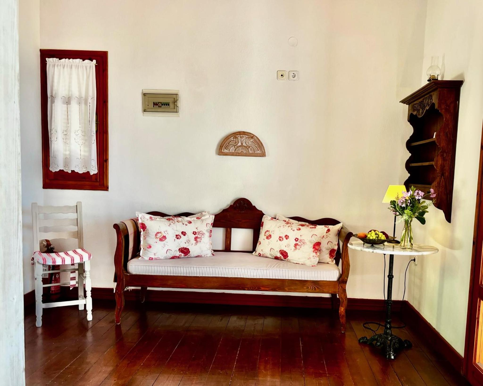 Studio With Balcony