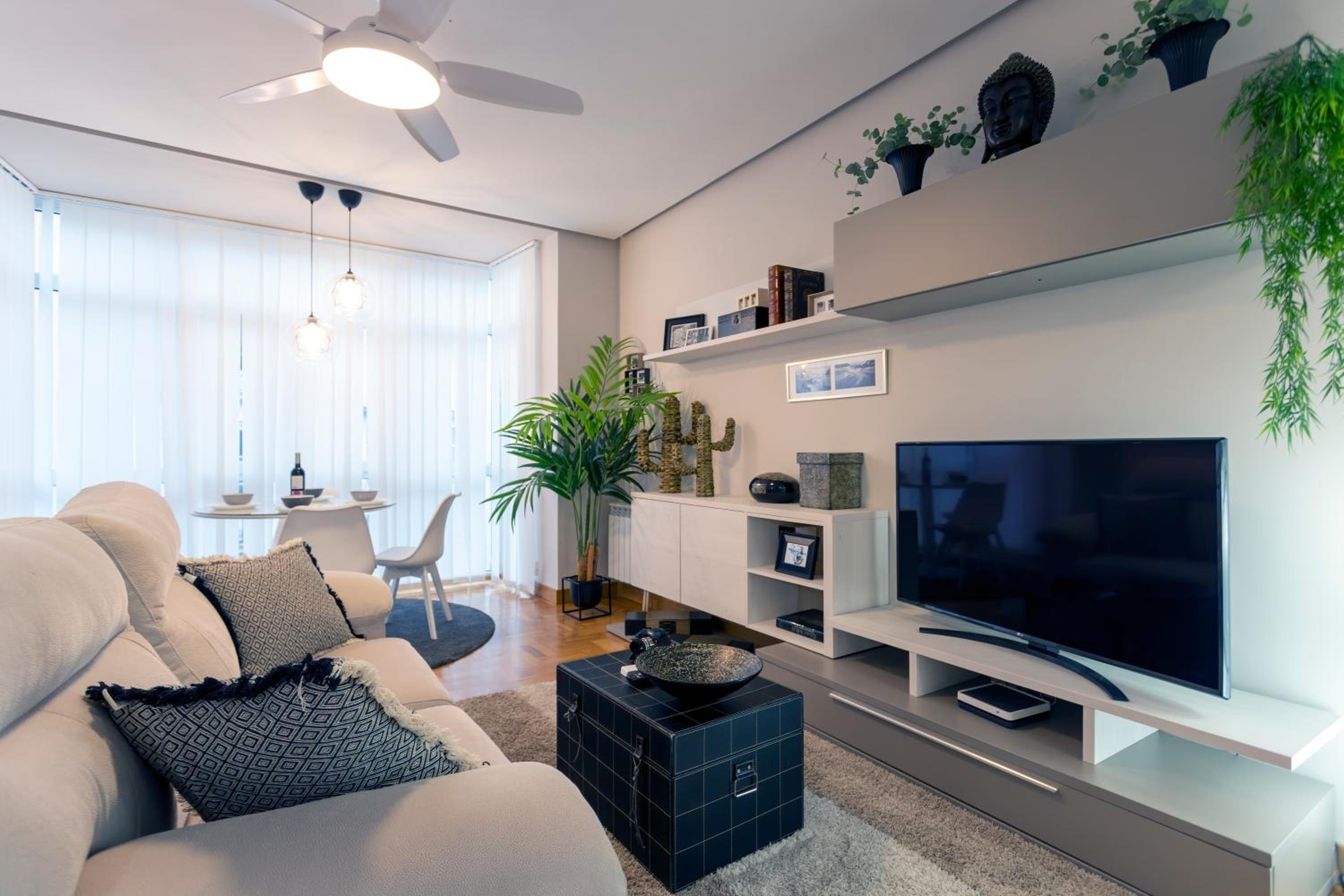 Two-Bedroom Apartment - Photo 23