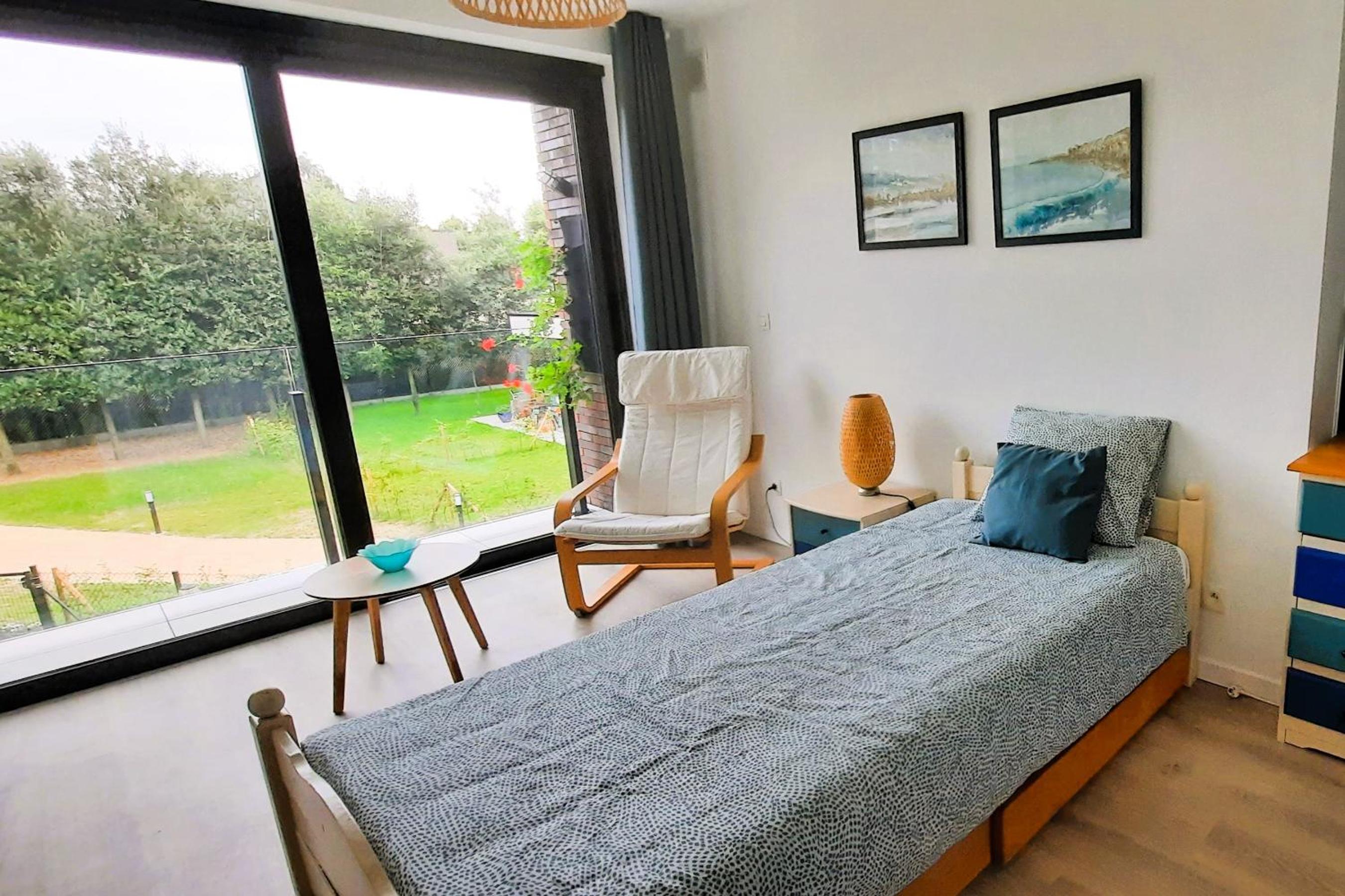 Single Room with Private Bathroom
