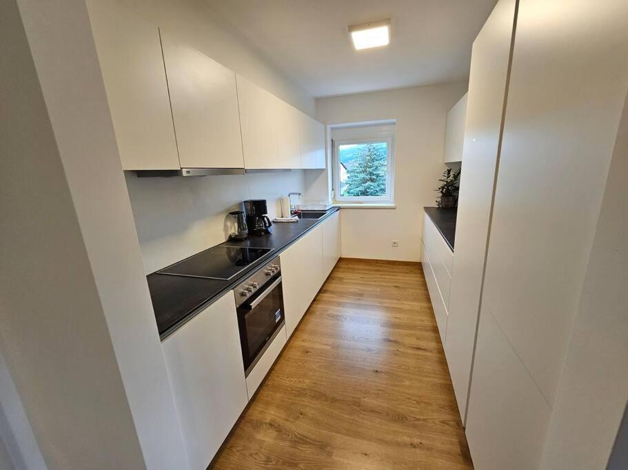 Three-Bedroom Apartment photo 3