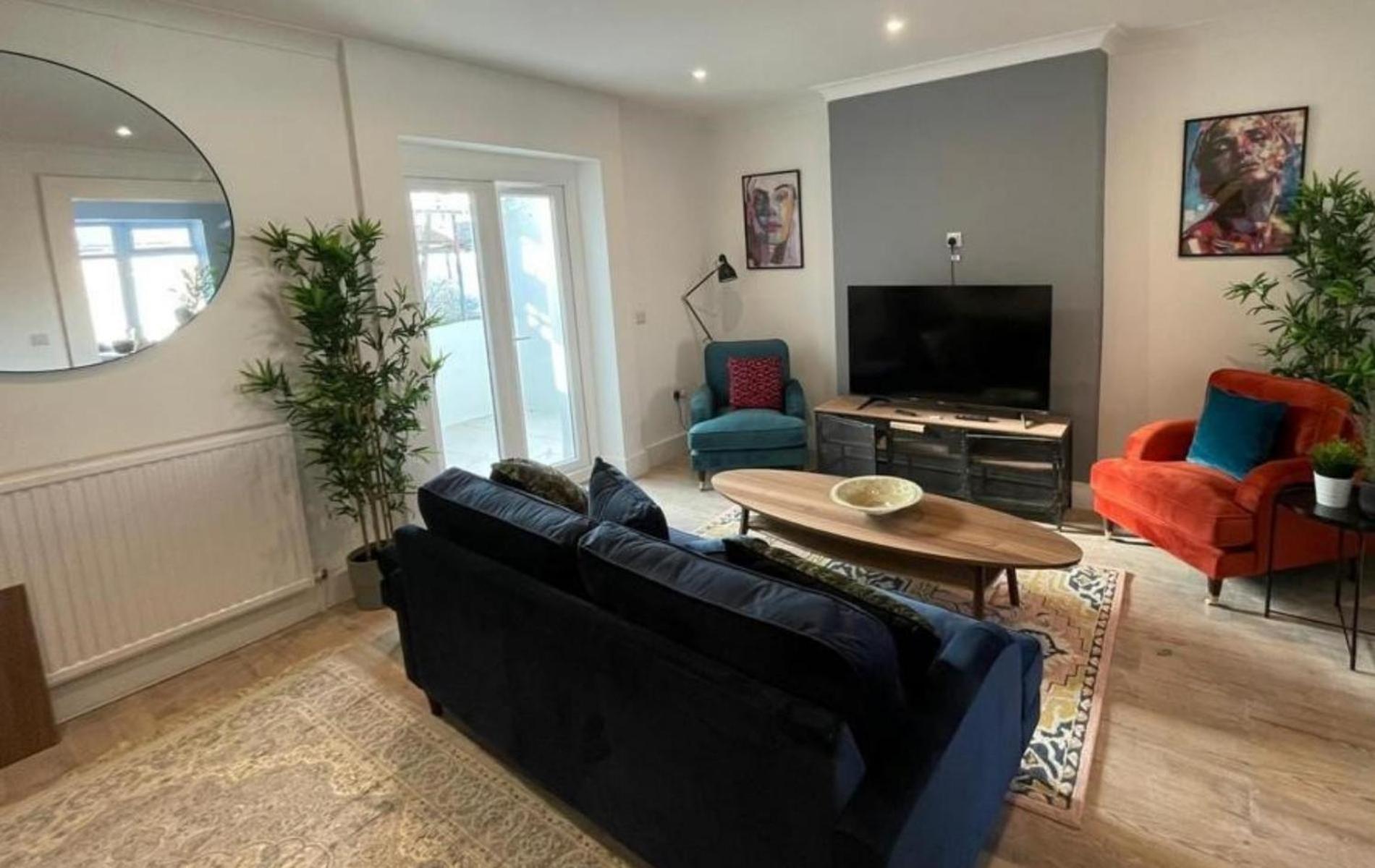 Apartment photo 1