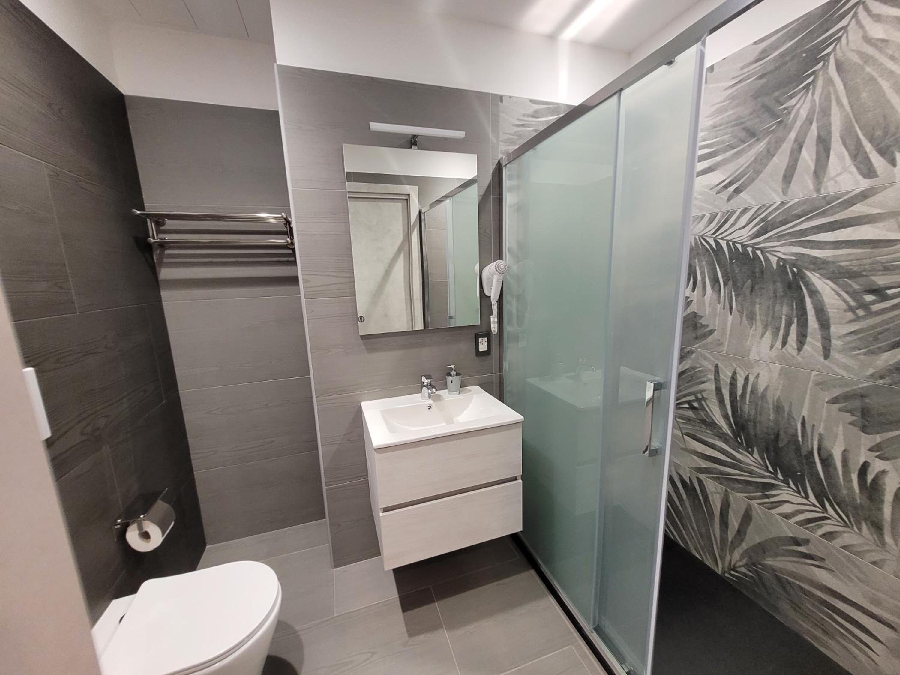 Large Double Room photo 2