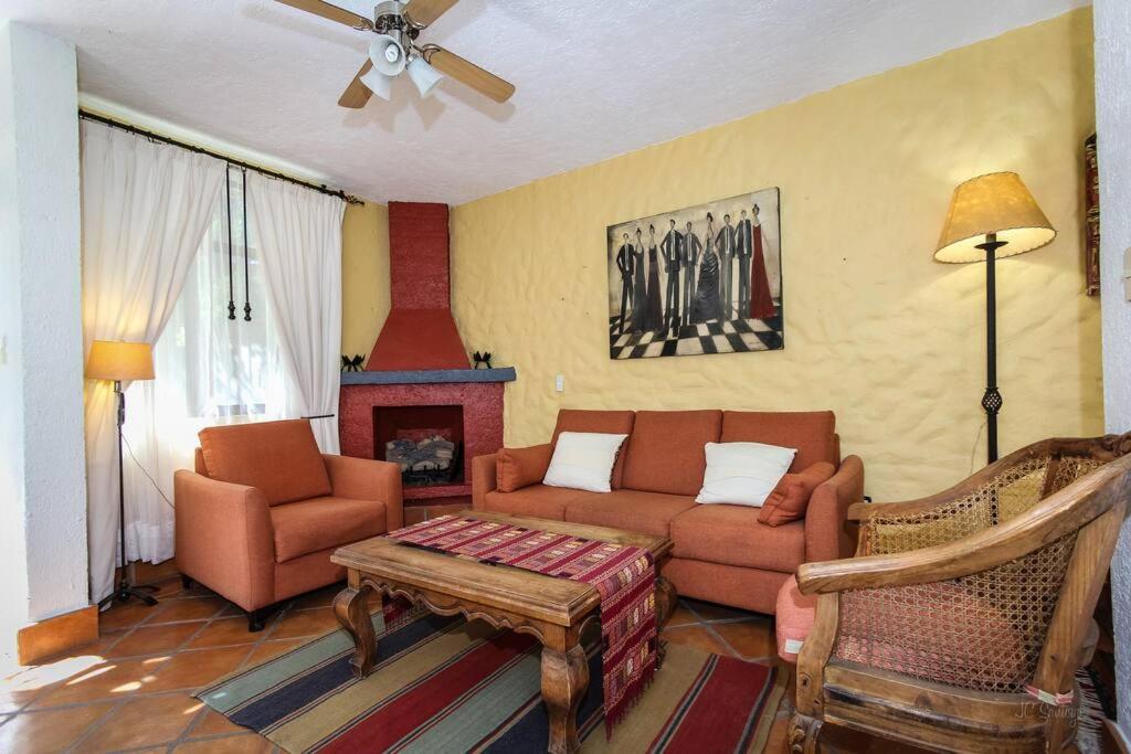 Three-Bedroom House photo 3