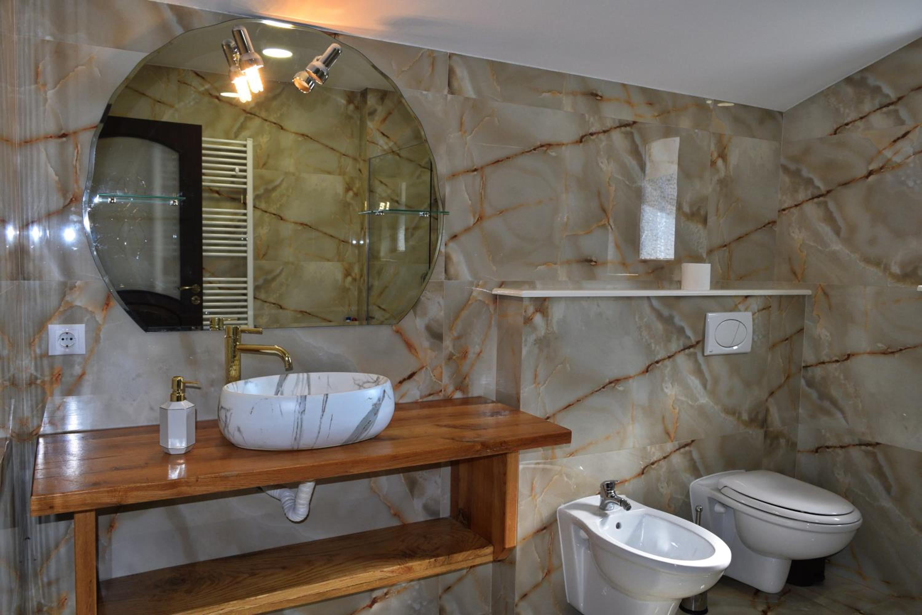 Double Room with Private Bathroom photo 2