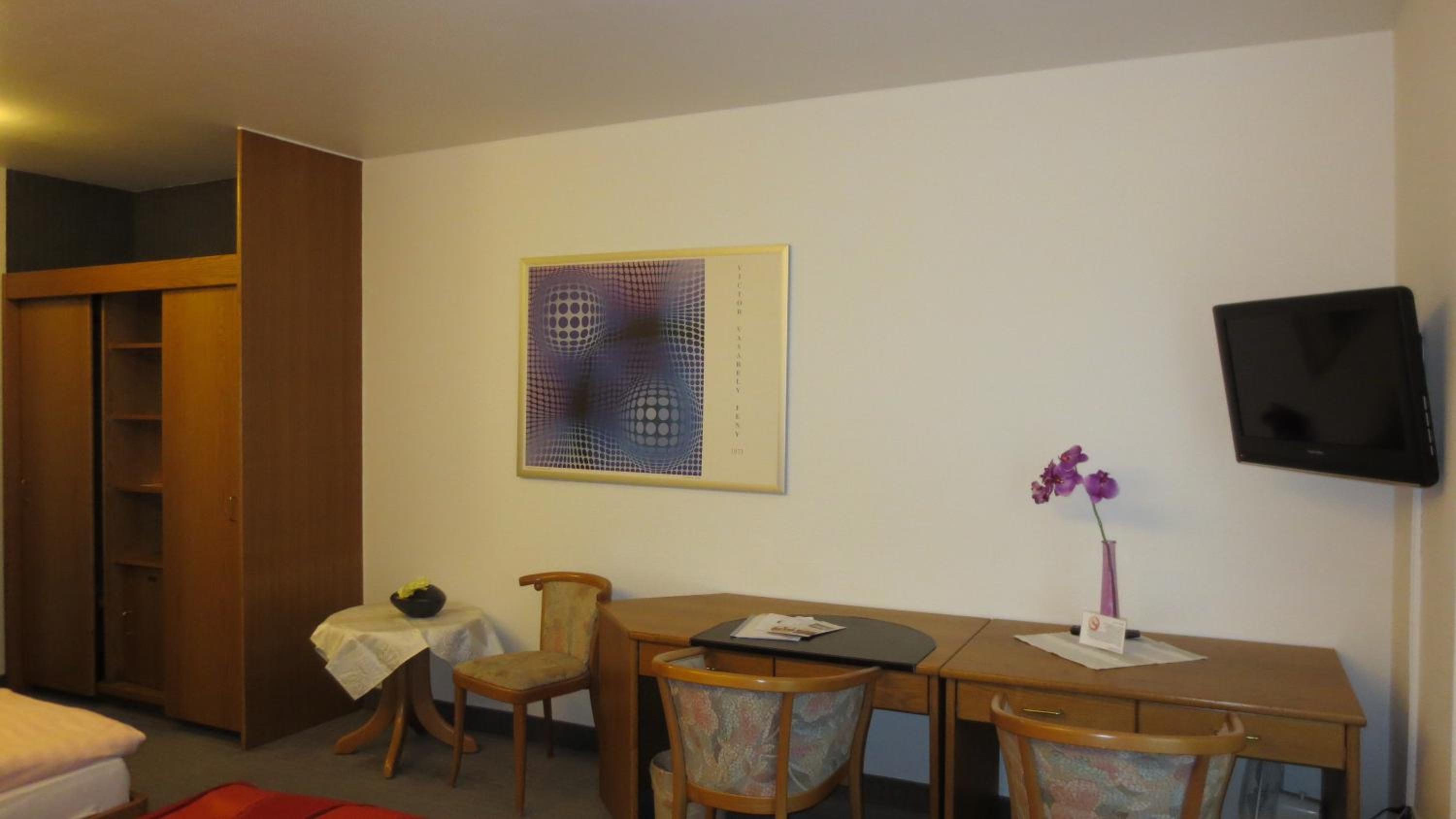 Comfort Triple Room