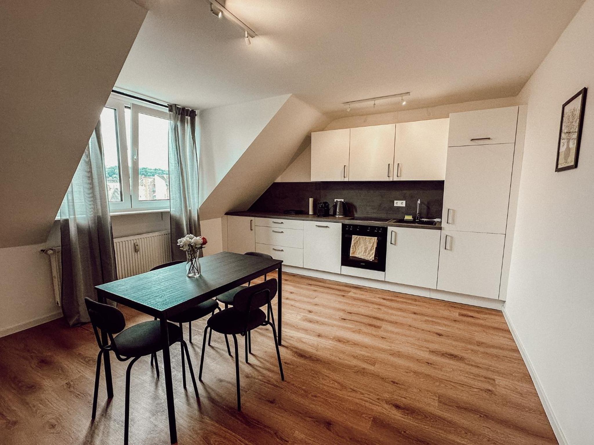 Deluxe Apartment photo 2