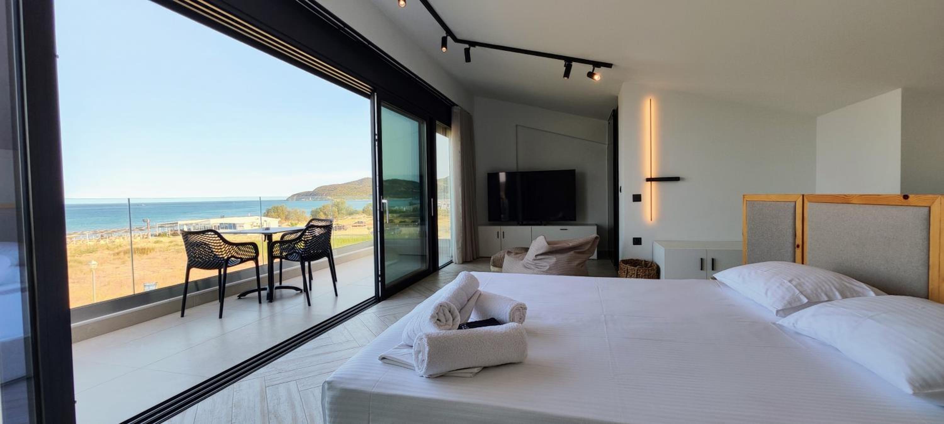 Studio Apartment with Sea View photo 1