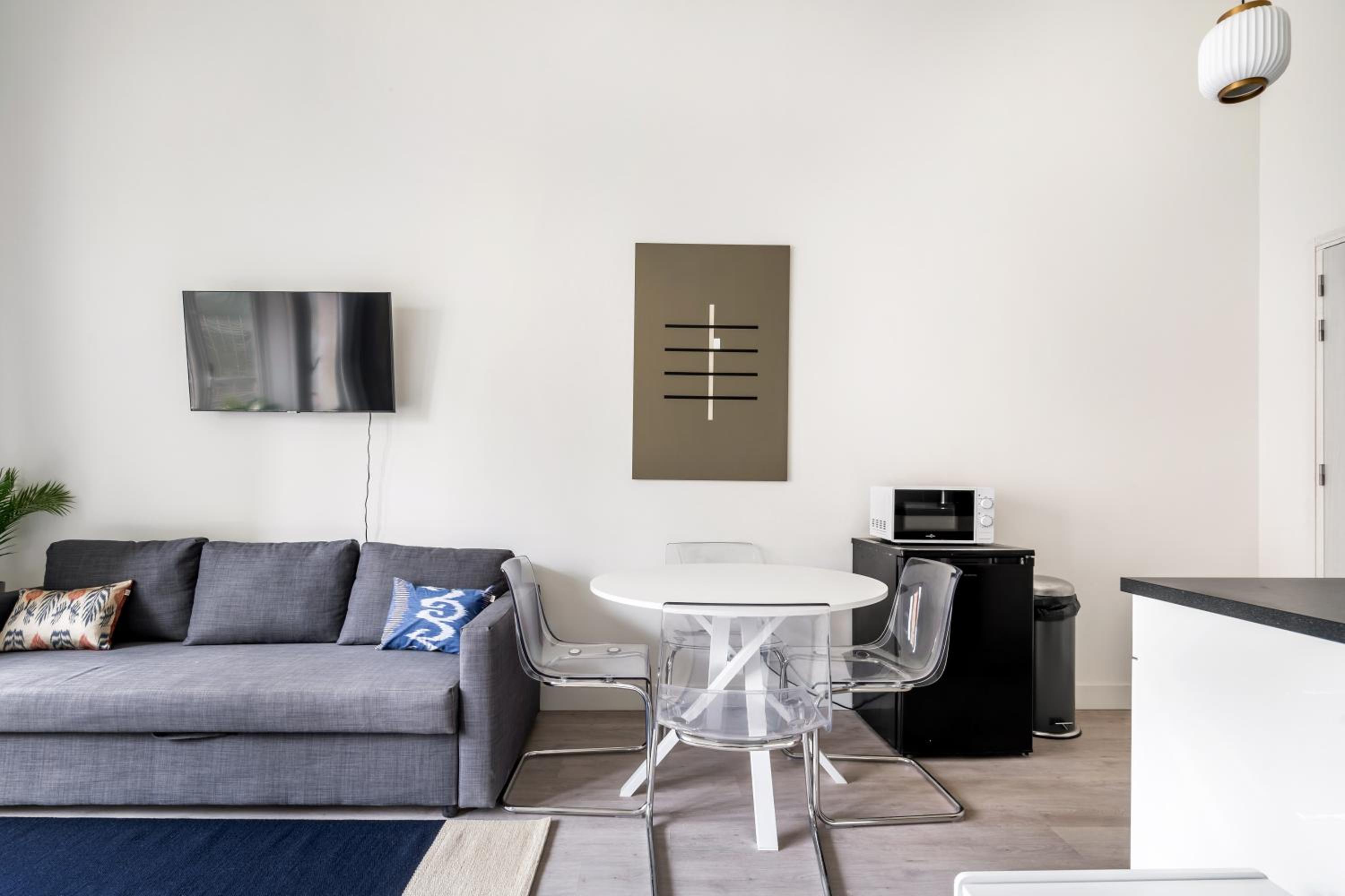 Studio With Terrace