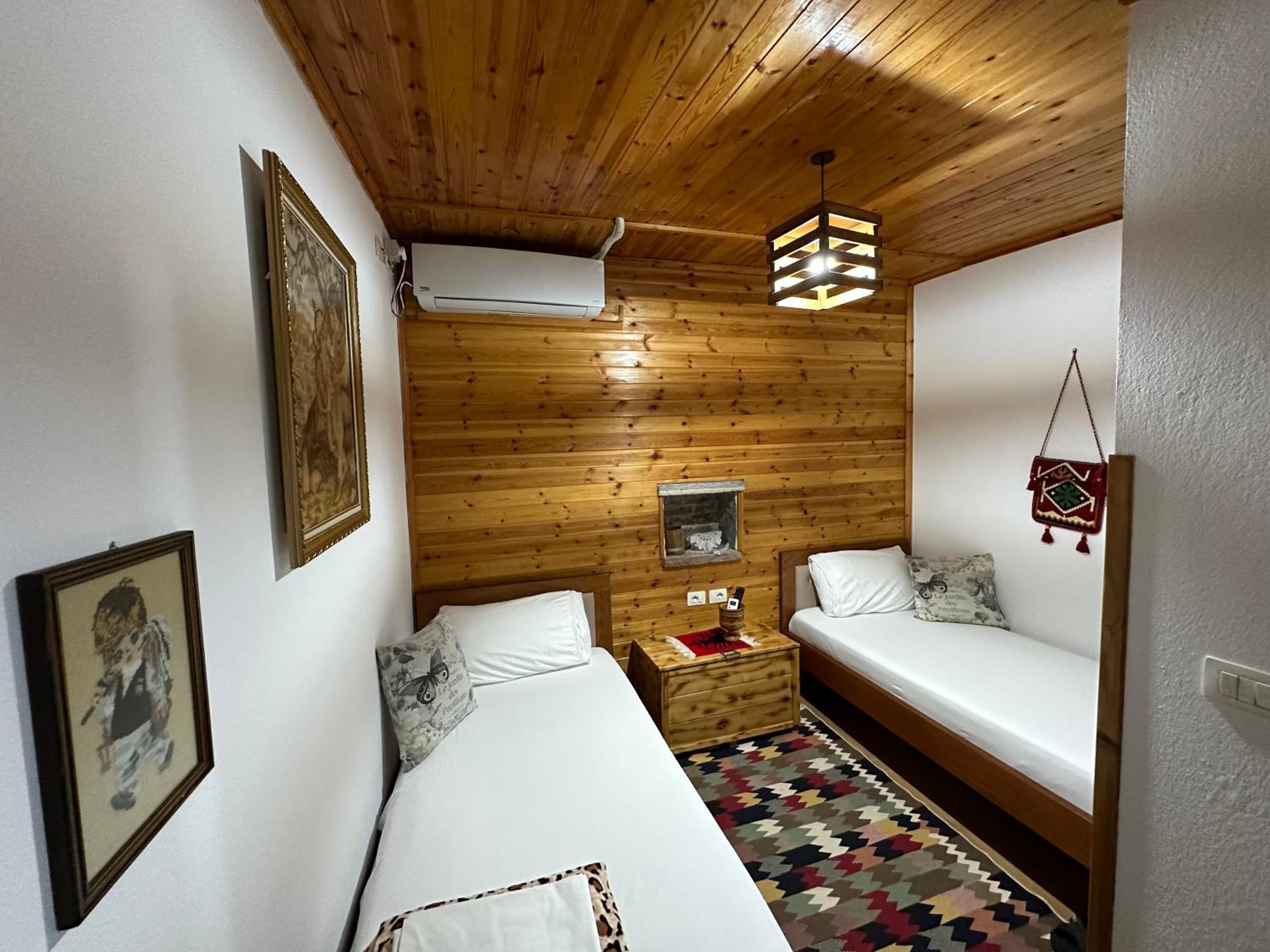 Twin Room with Mountain View photo 3