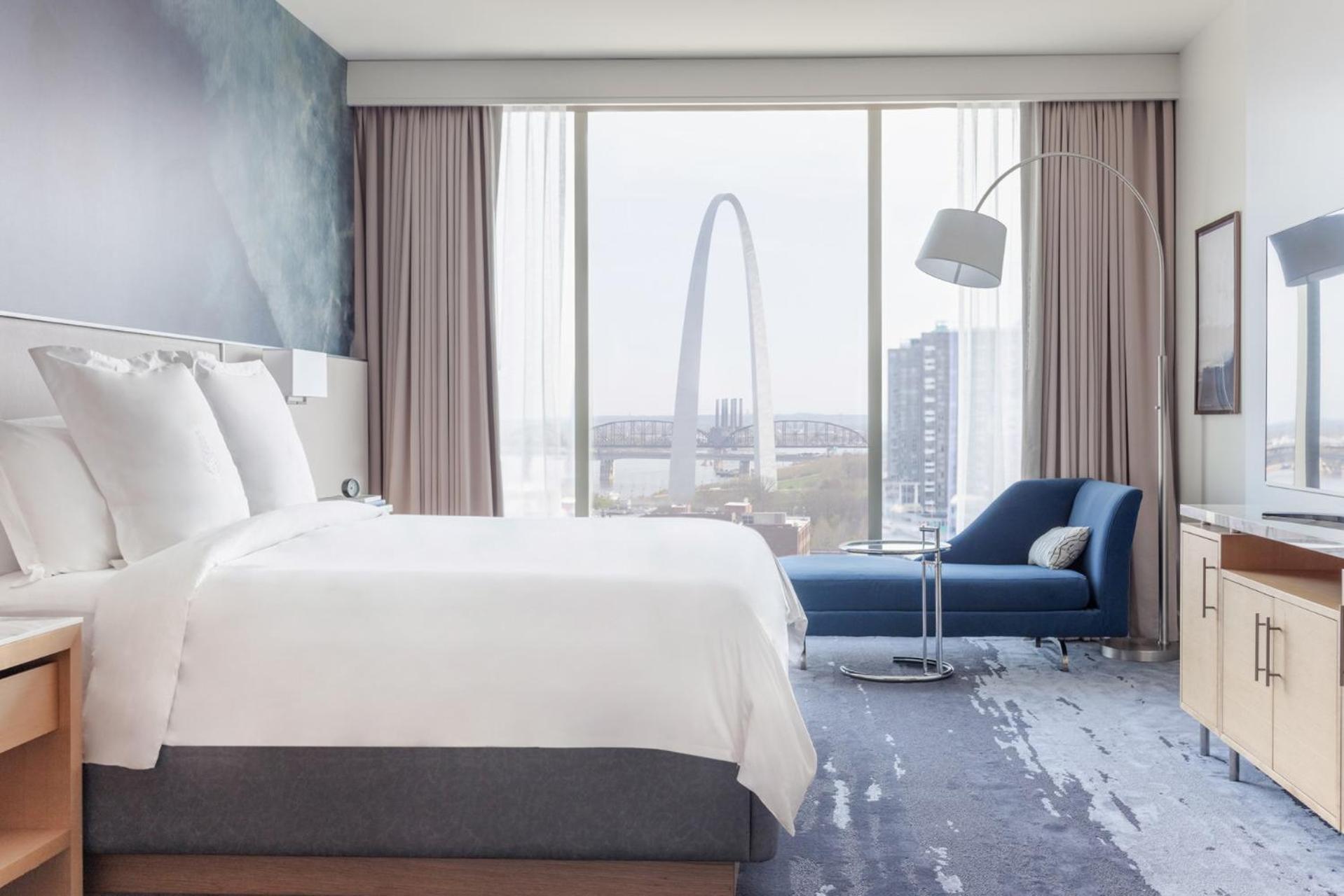 Room Two Double Beds - City View  - Photo 1