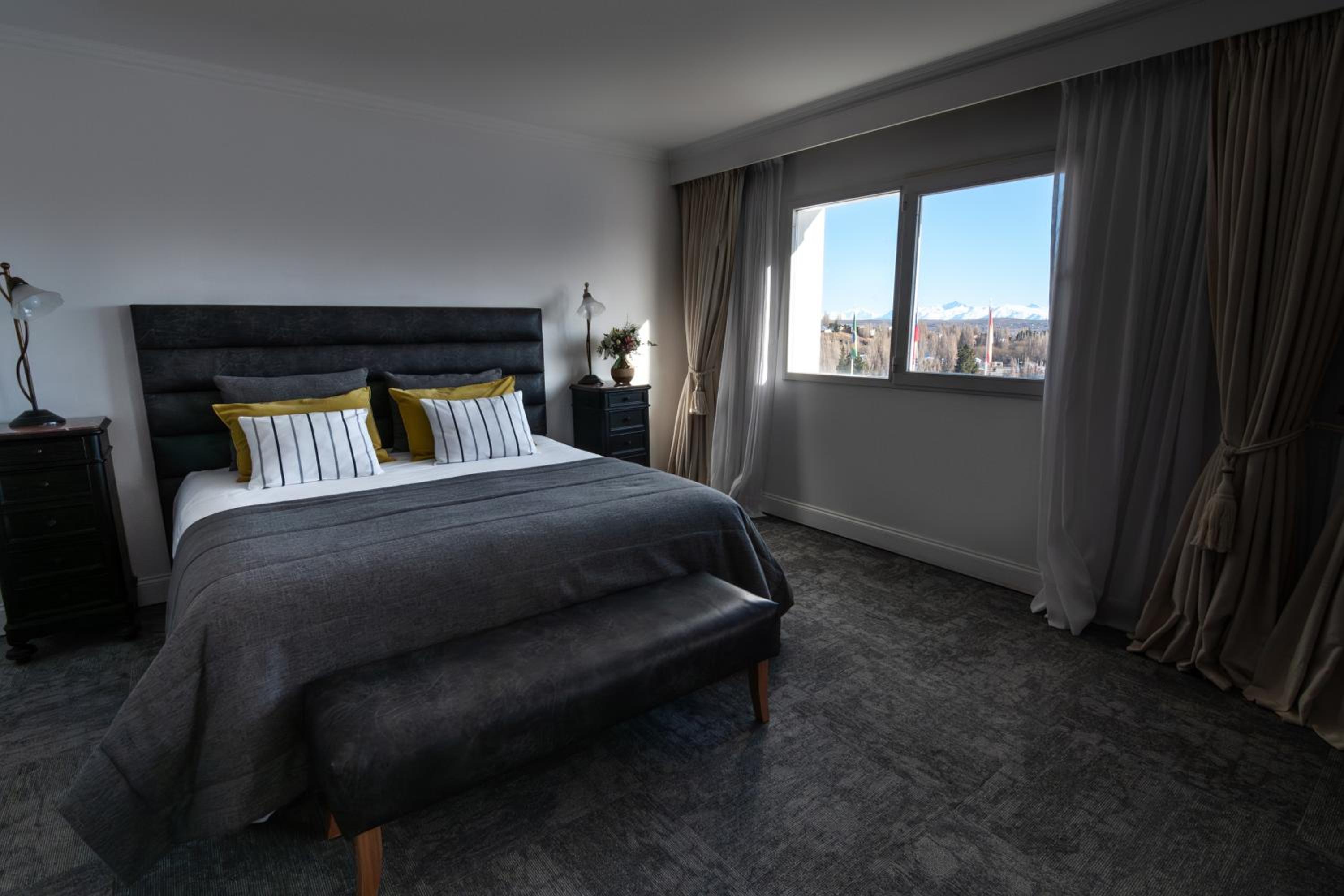 Deluxe Junior Suite photo 3
