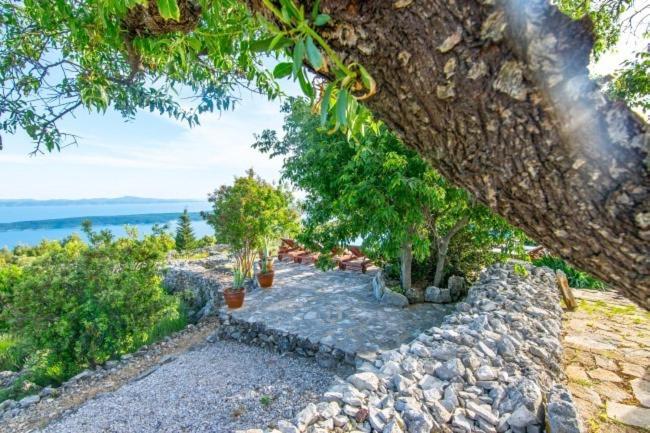 Villa with Sea View