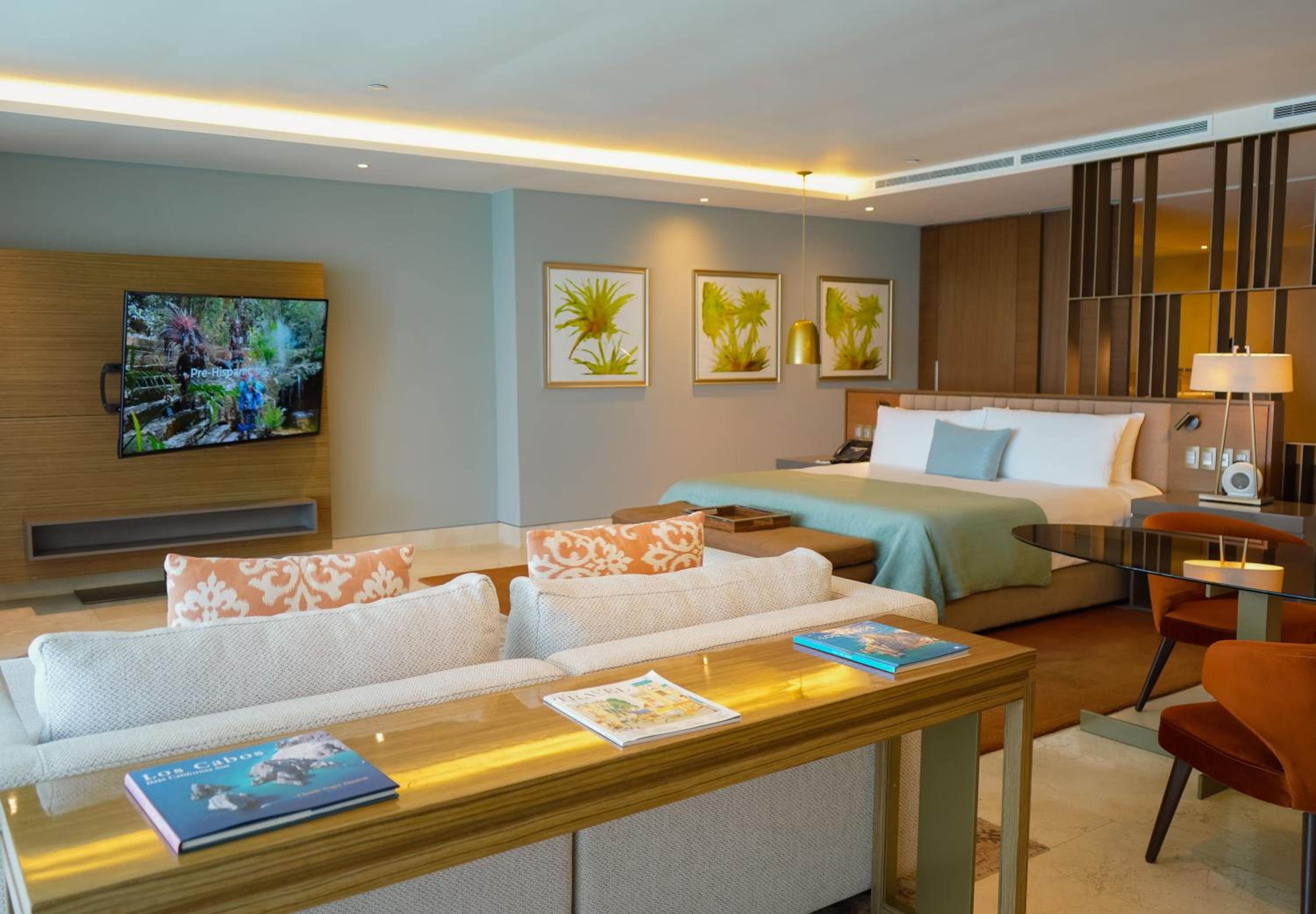 Grand Class Suite Ocean Front