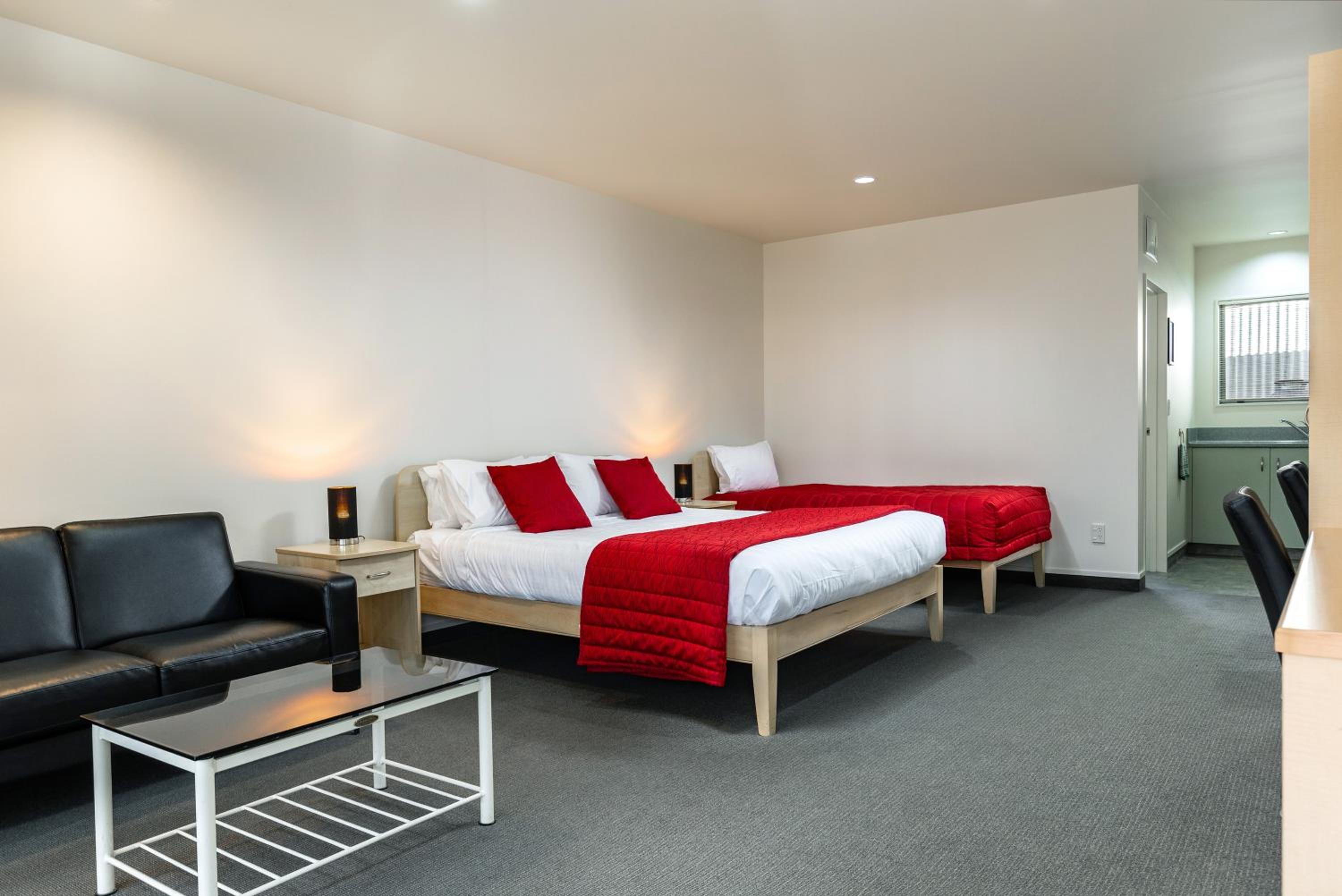 Luxury Studio with Private Spa Bath