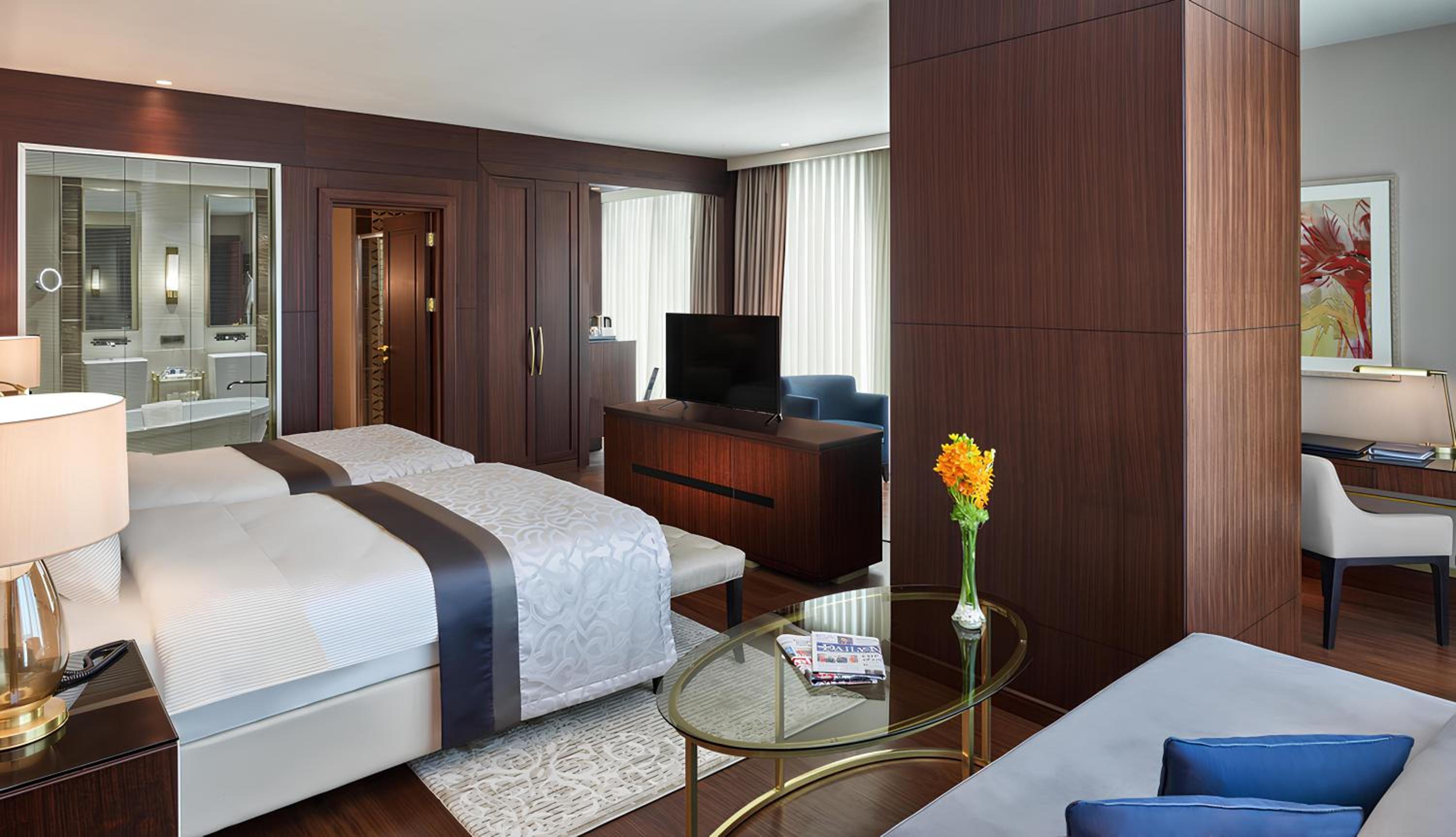 Suite with 2 Single Beds photo 3