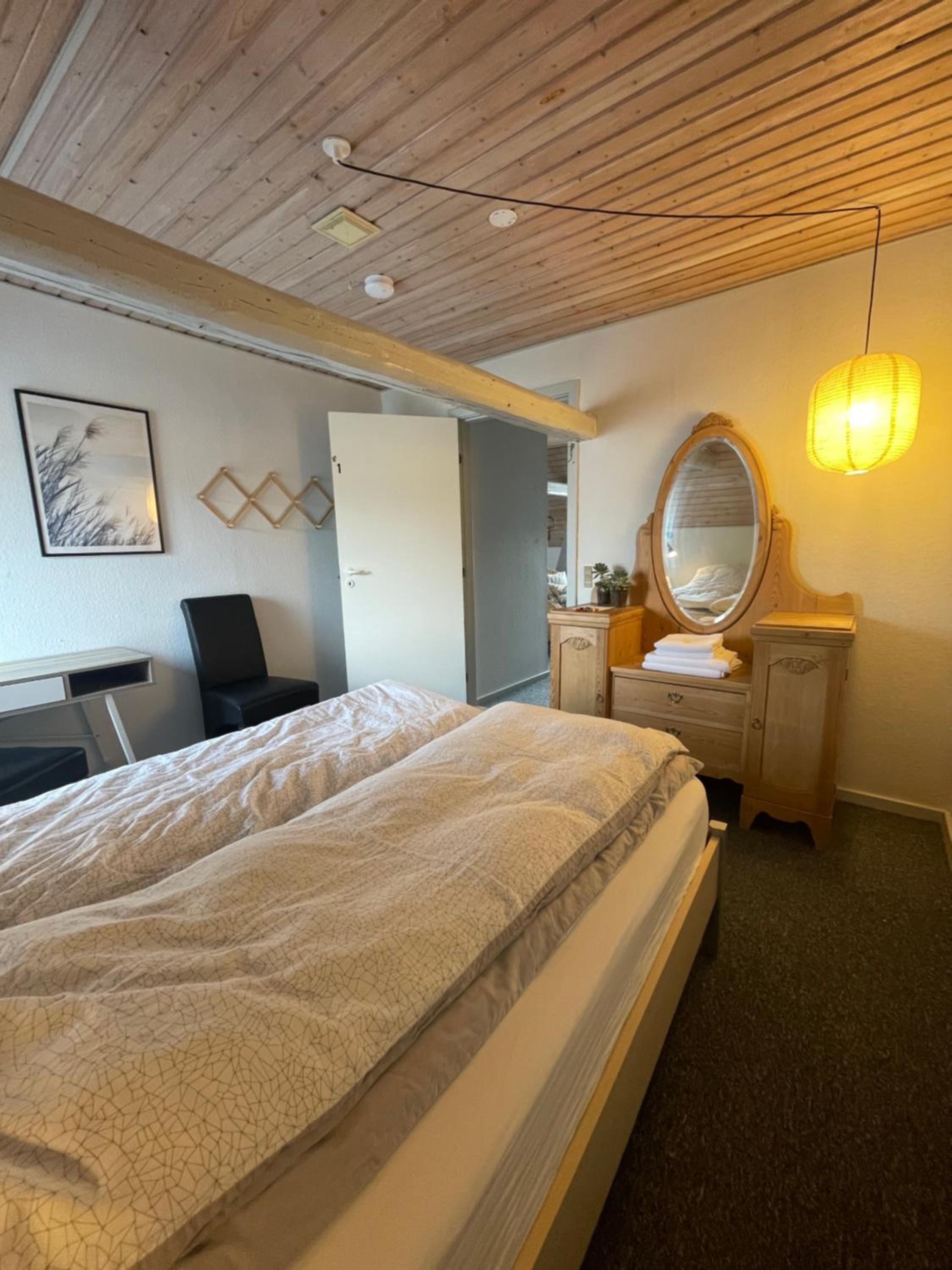 Twin Room with Shared Bathroom photo 3