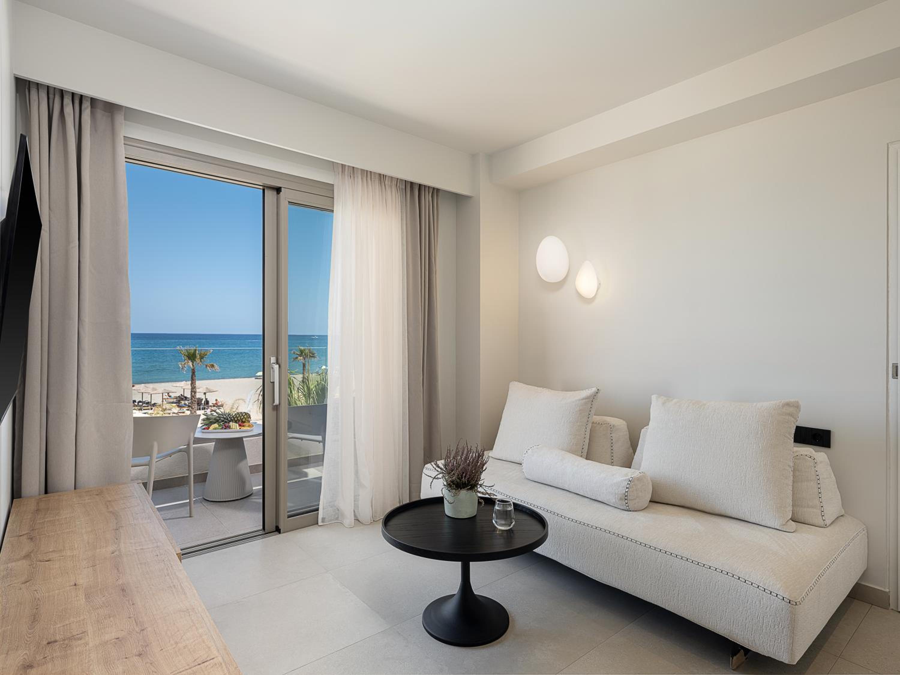 Superior Suite with Sea View photo 3