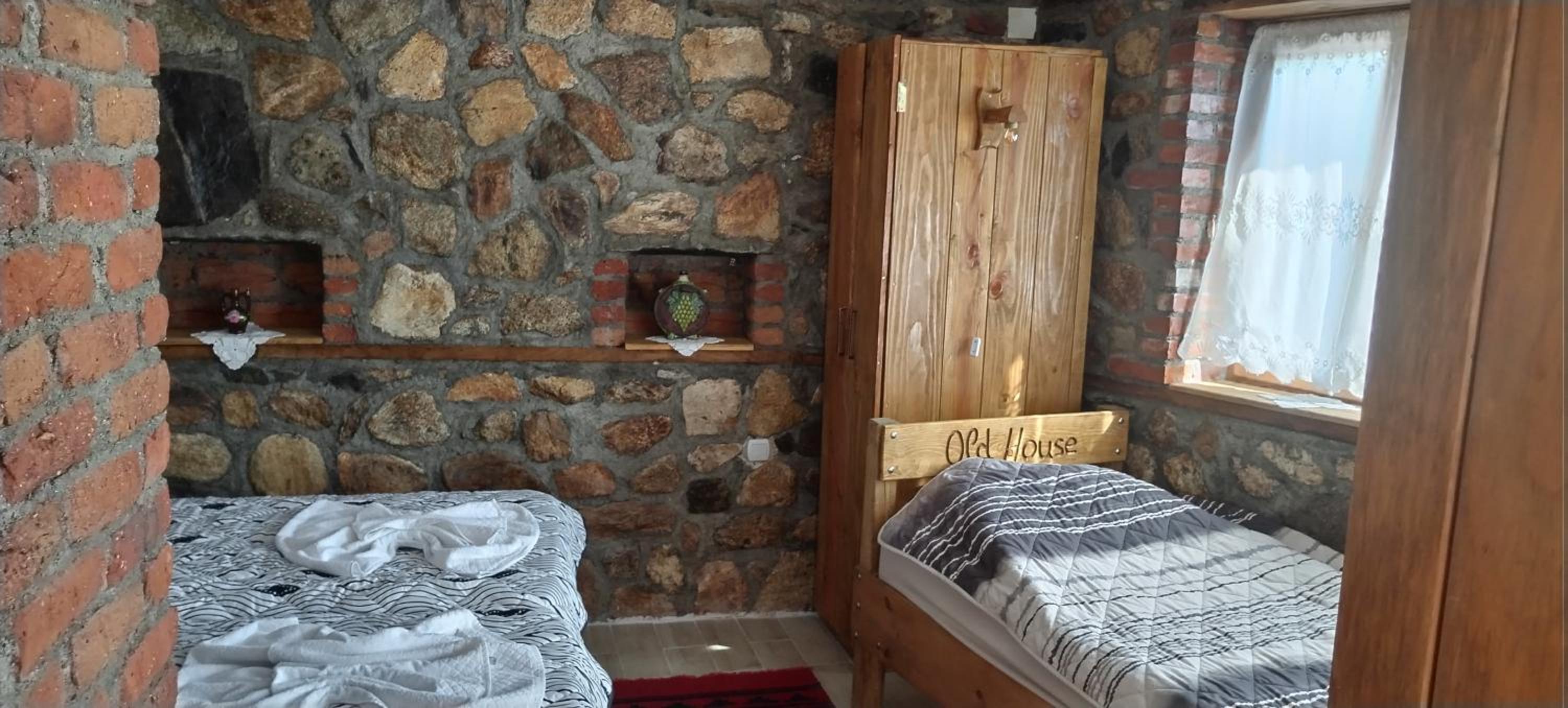 Triple Room with Private Bathroom photo 1