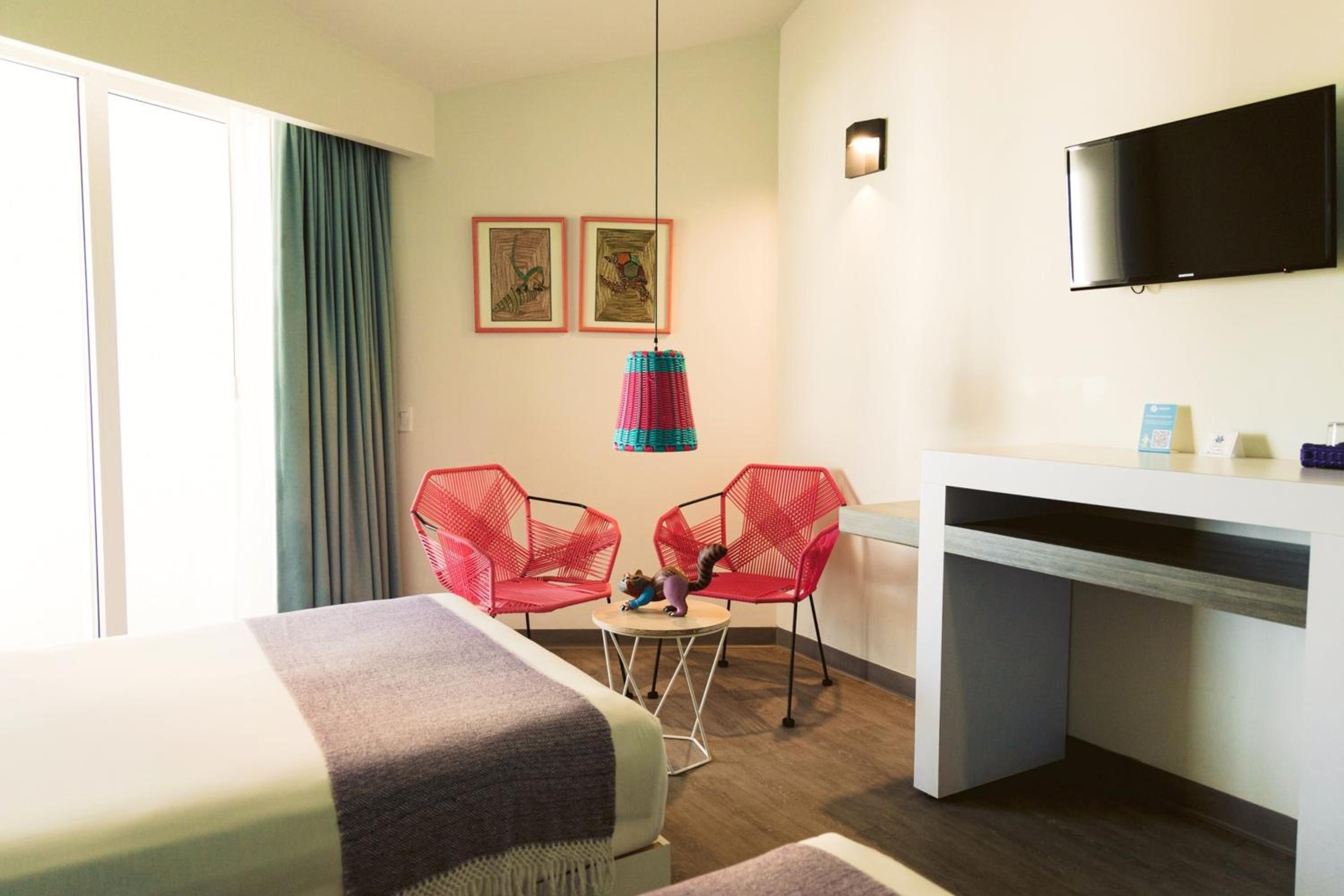 Deluxe Double Room with Side Sea View - Photo 7
