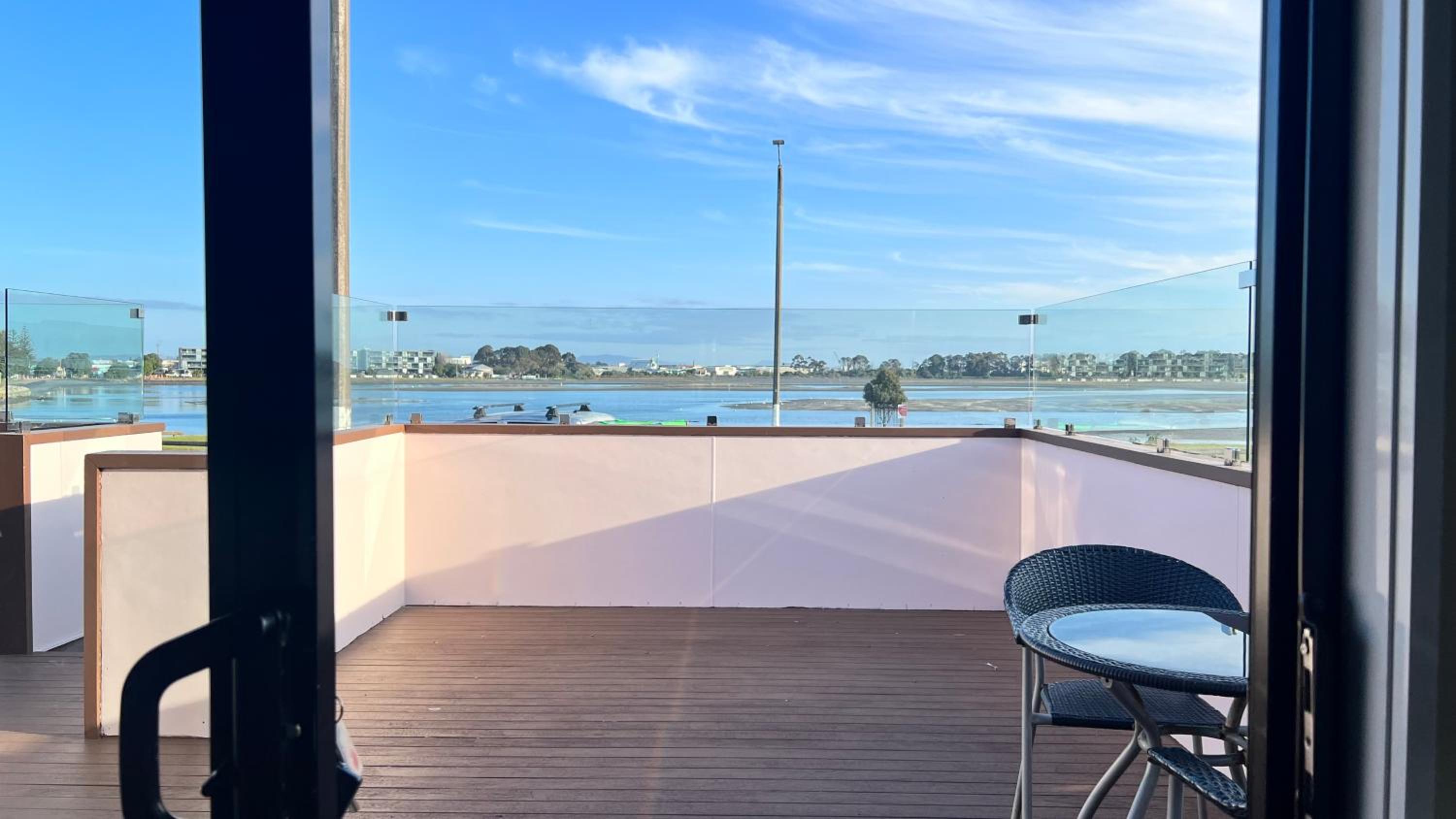 Studio with Lake View photo 2
