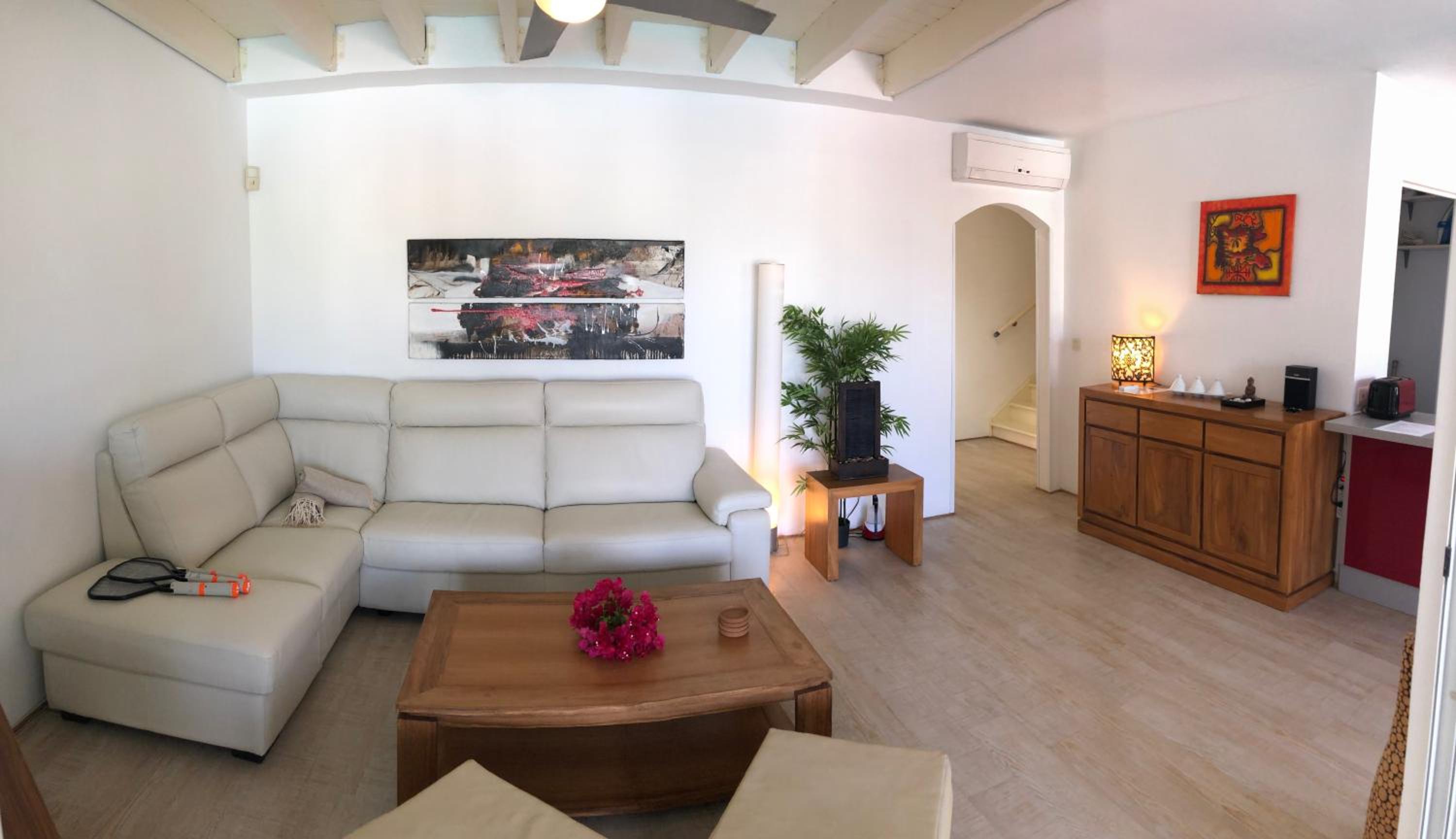 Three-Bedroom Villa photo 1