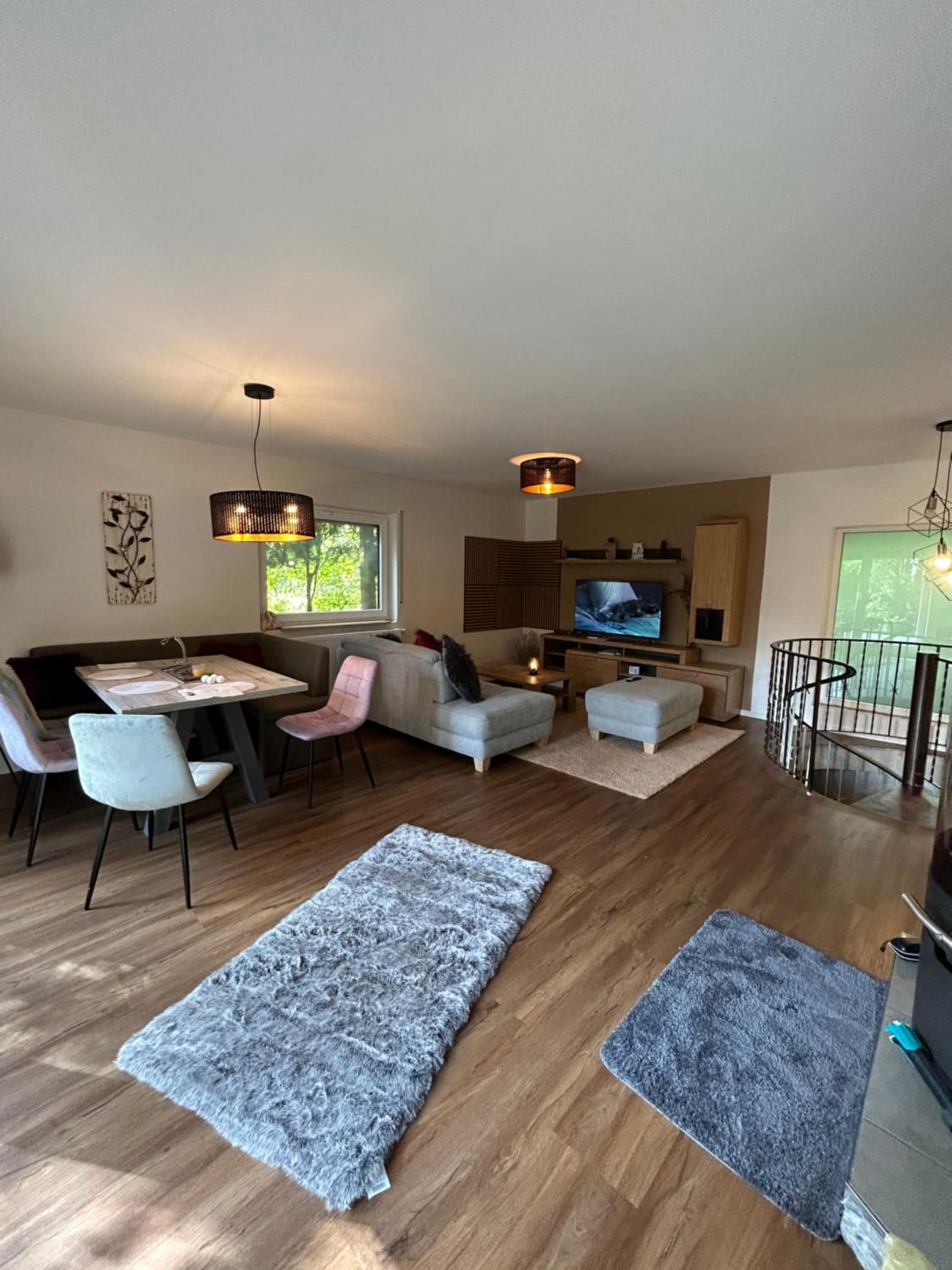 One-Bedroom House photo 1