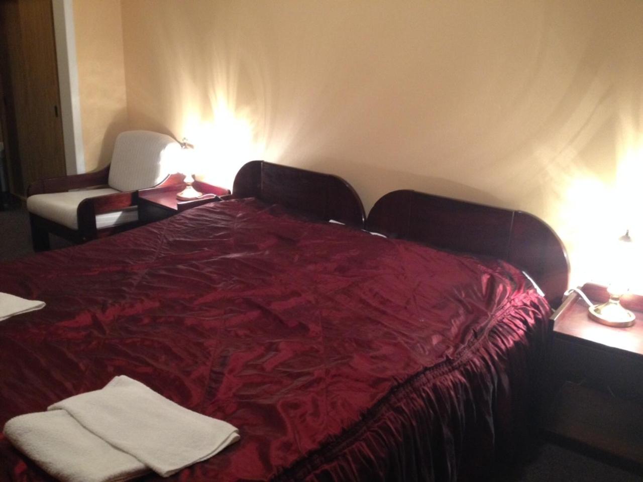 Premium Twin Room - Photo 1