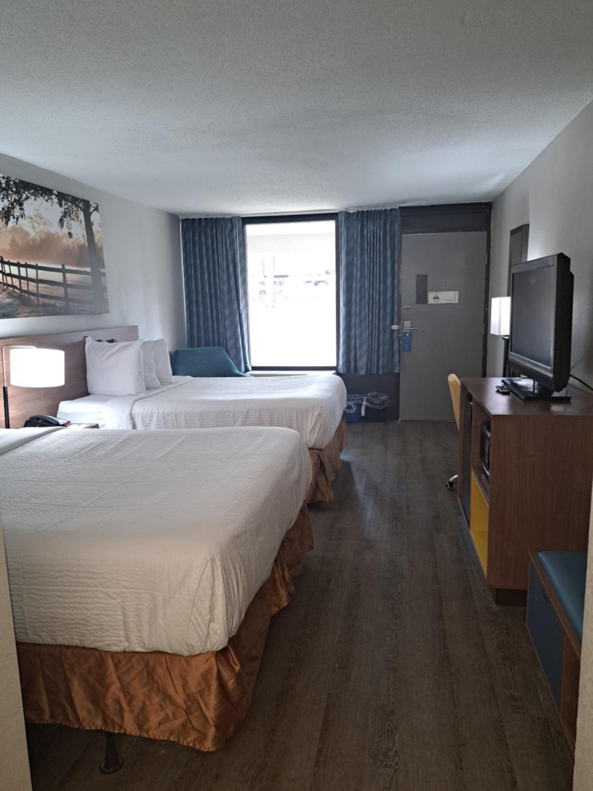 Double Room with Two Double Beds - Smoking - Photo 7