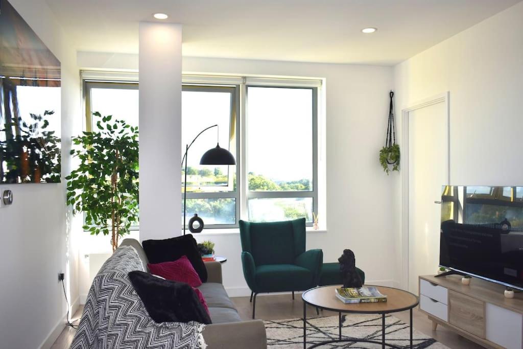 Two-Bedroom Apartment photo 2