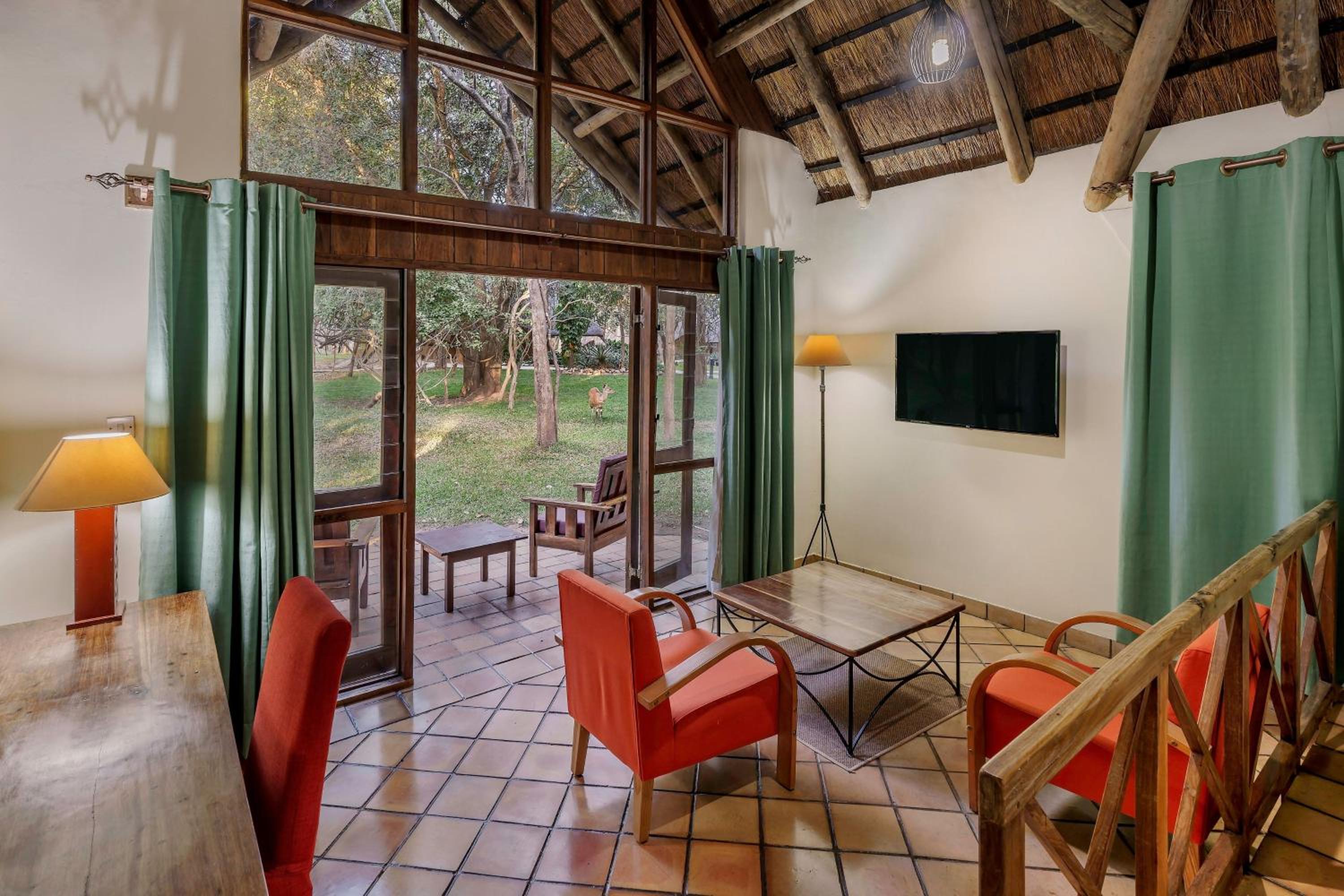 Chalet, 1 King - Photo 3