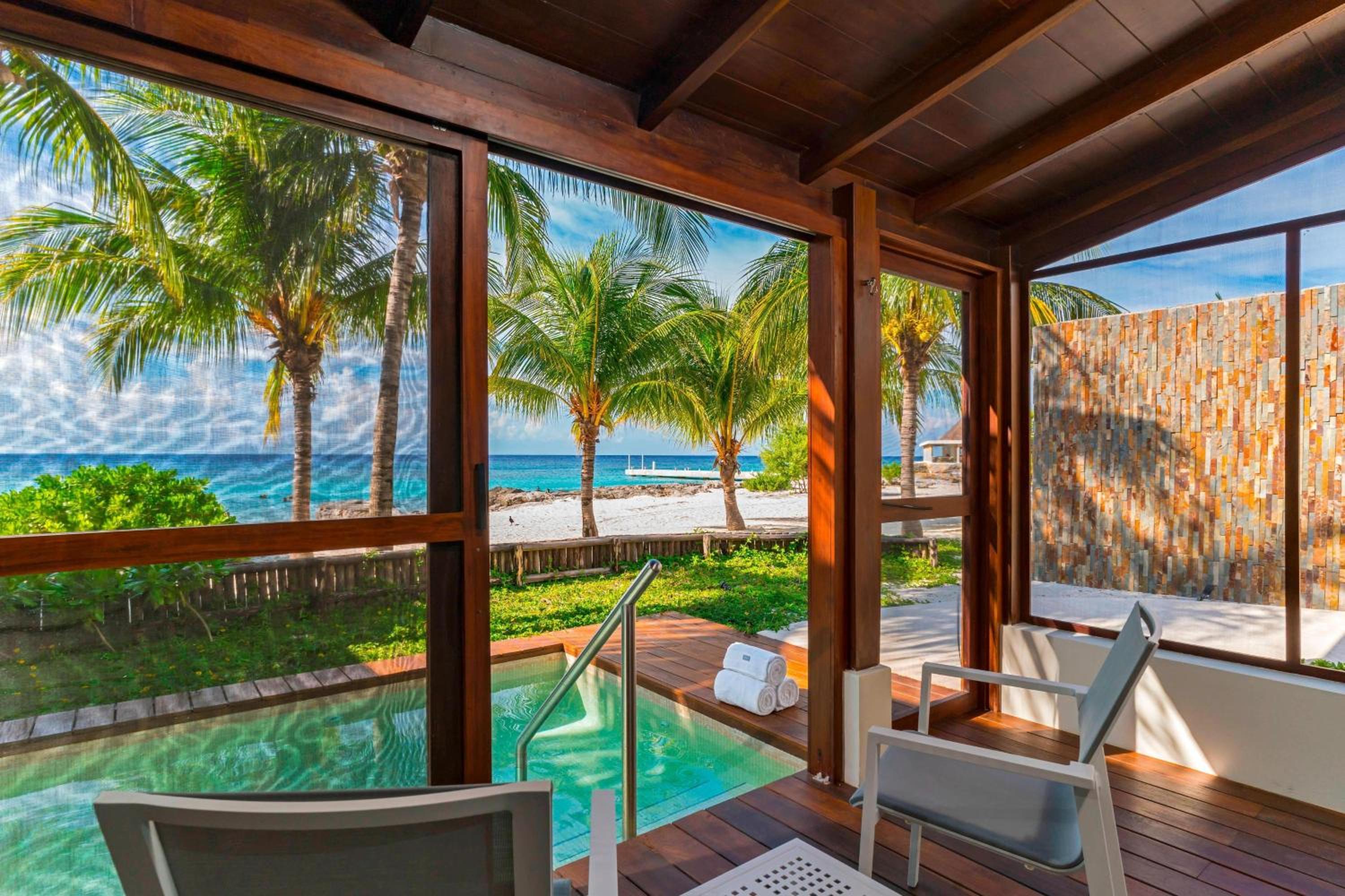 Cabana 1, 1 Bedroom Studio Suite, 1 King, Oceanfront