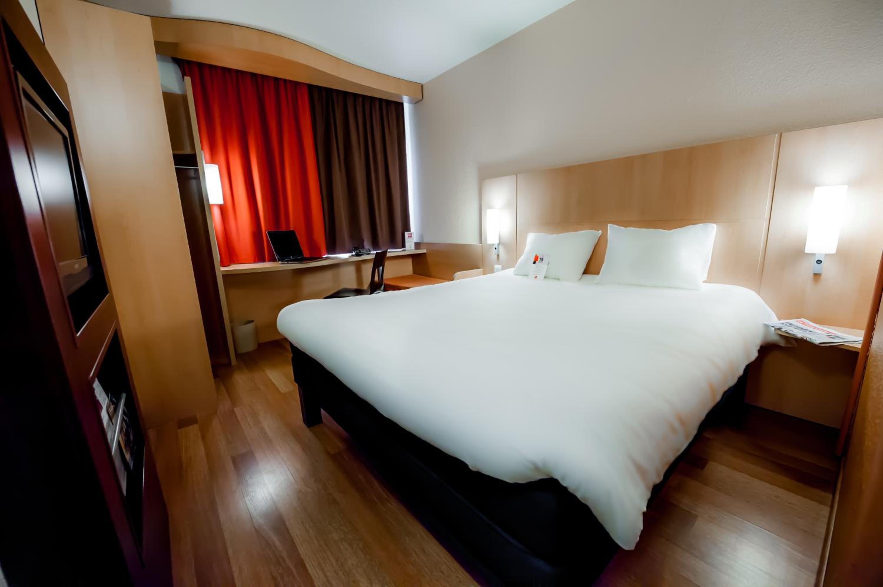 Standard Double Room - Photo 4