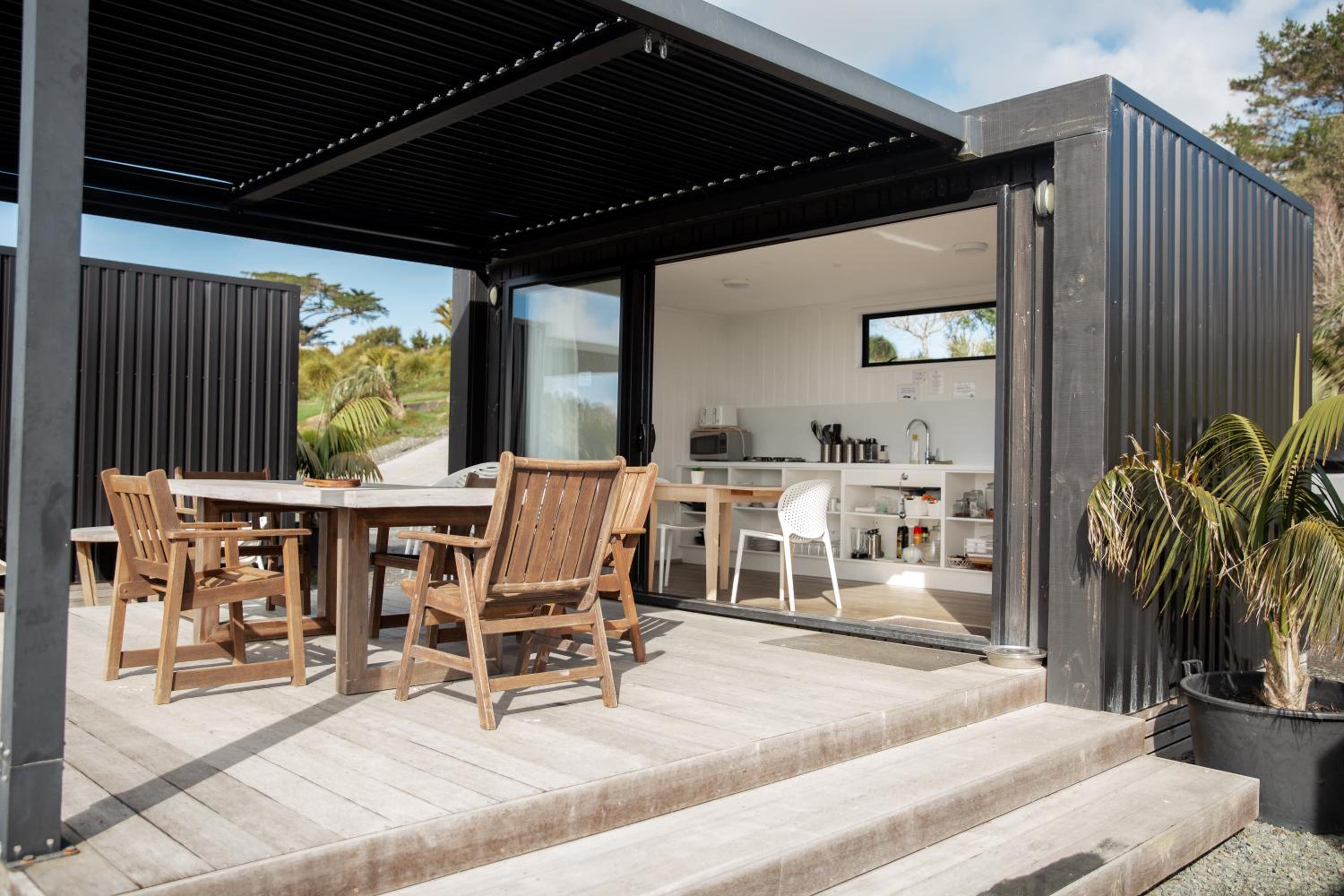 Family Room with Sea View - Photo 4