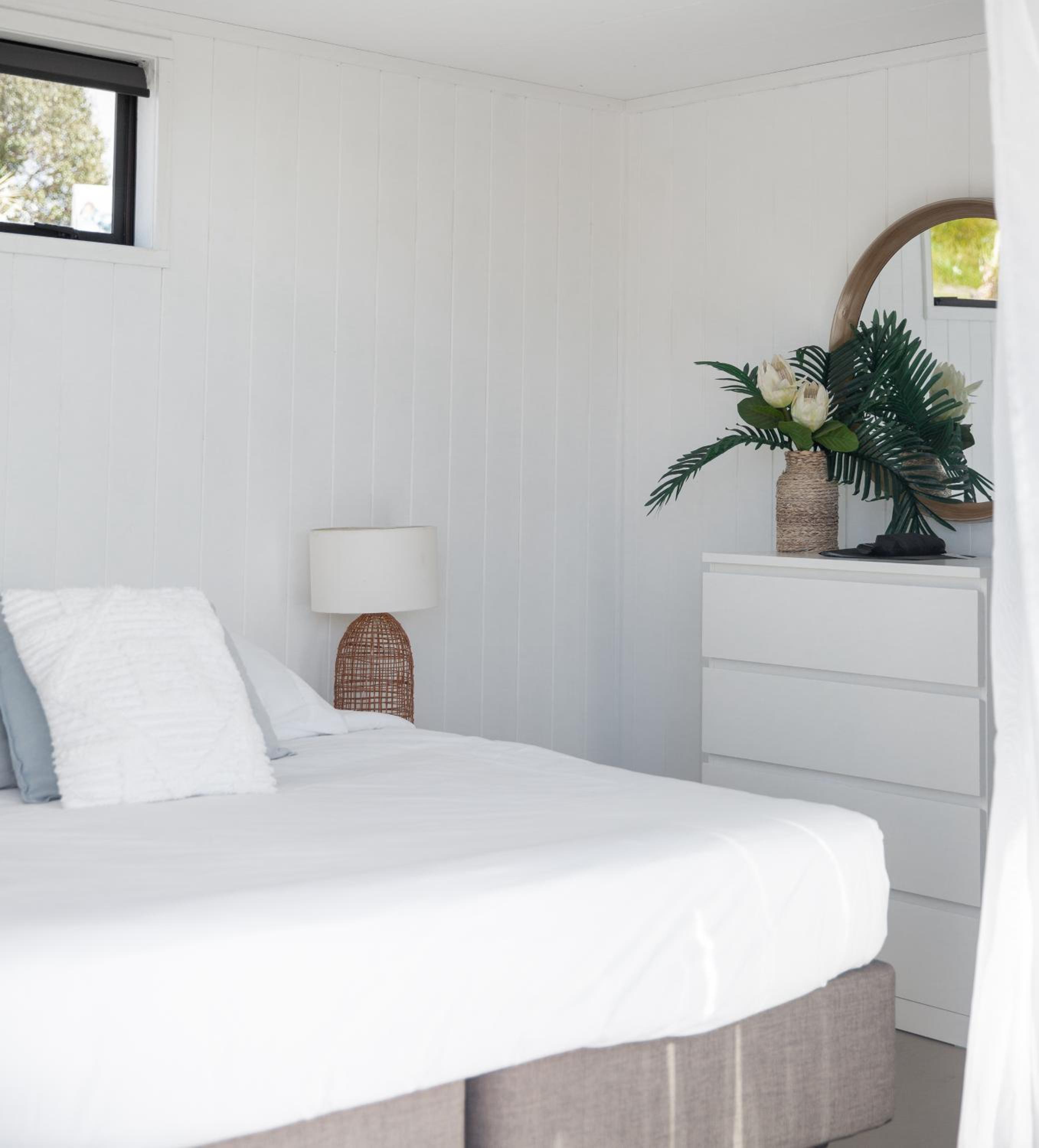 Deluxe Double or Twin Room with Sea View - Photo 1