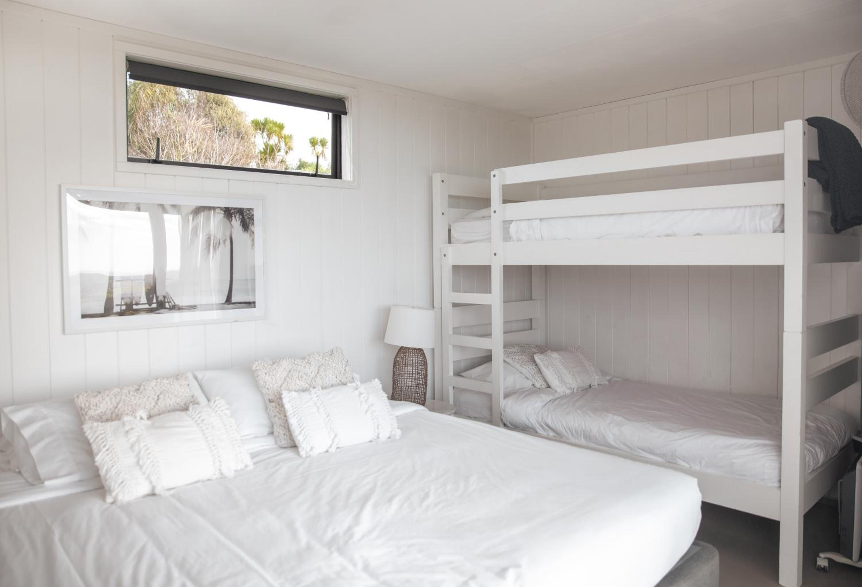 Family Room with Sea View - Photo 15