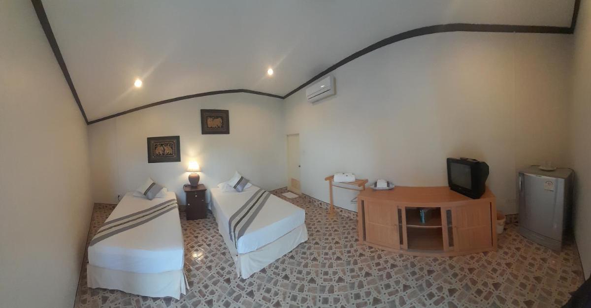 Twin Room with Terrace photo 3