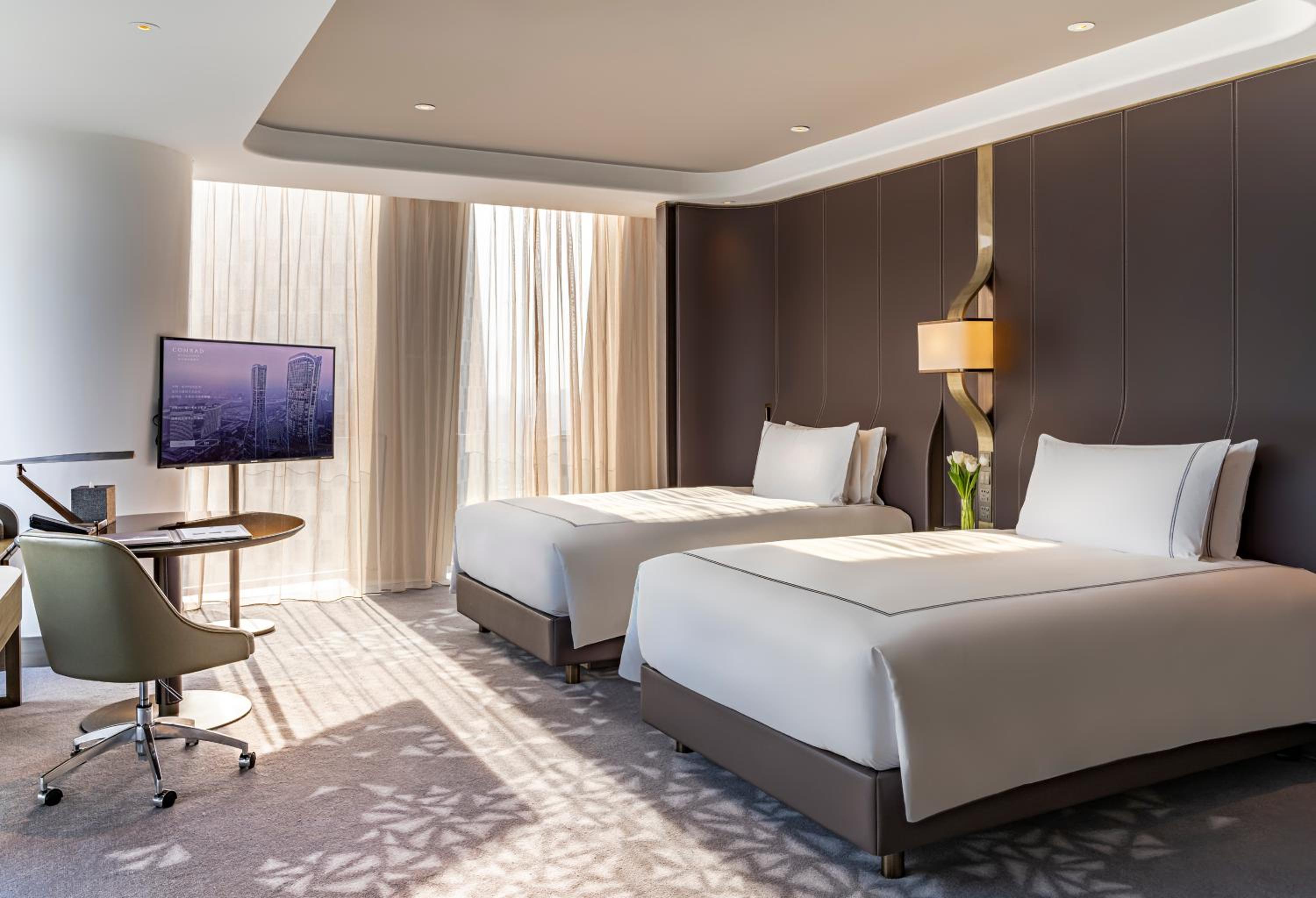Deluxe Twin Room with River View - Photo 2