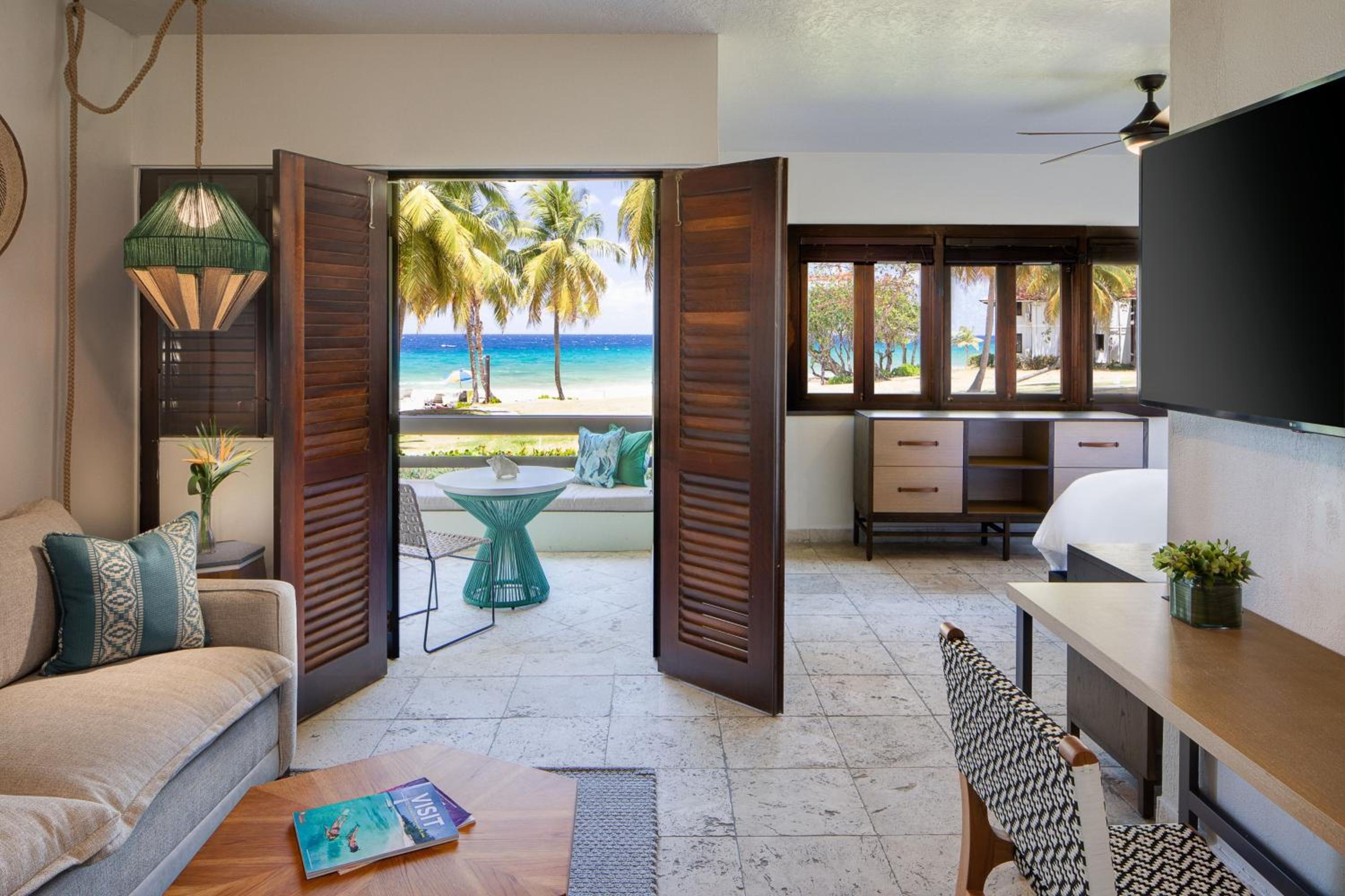 Junior King Suite with Sofa Bed - Beachfront
