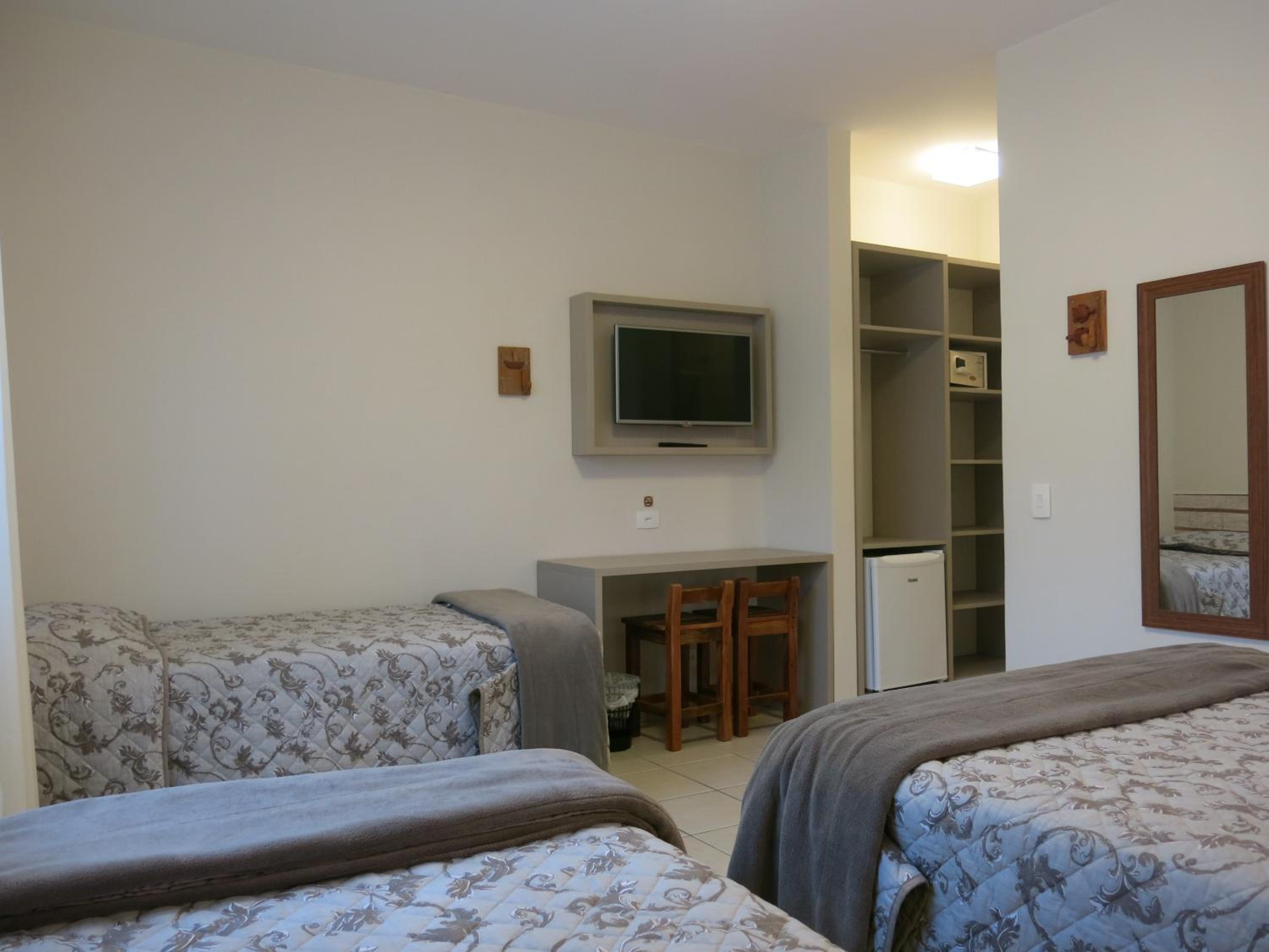 Standard Quadruple Room - Photo 1